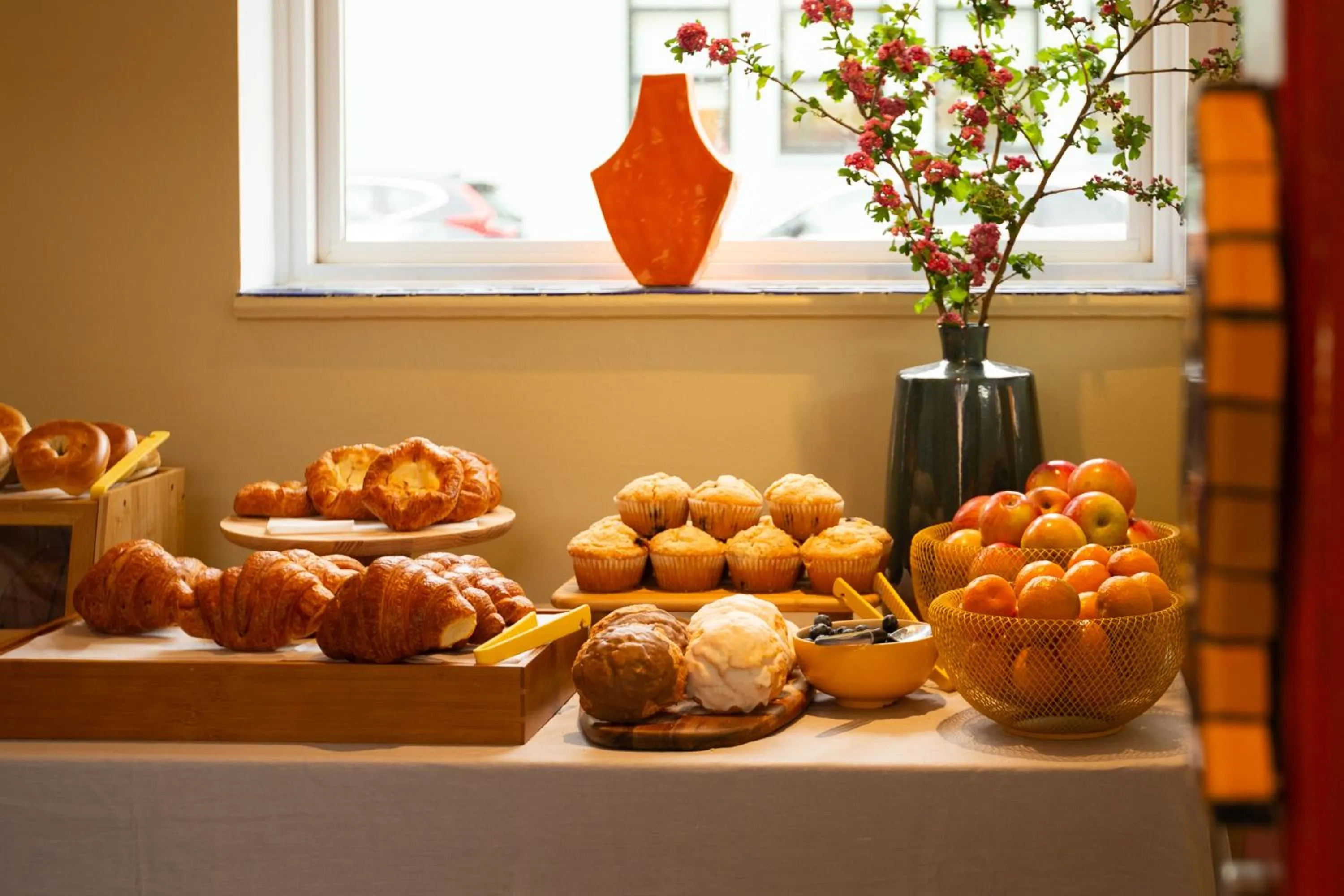 Continental breakfast in Hotel Del Sol