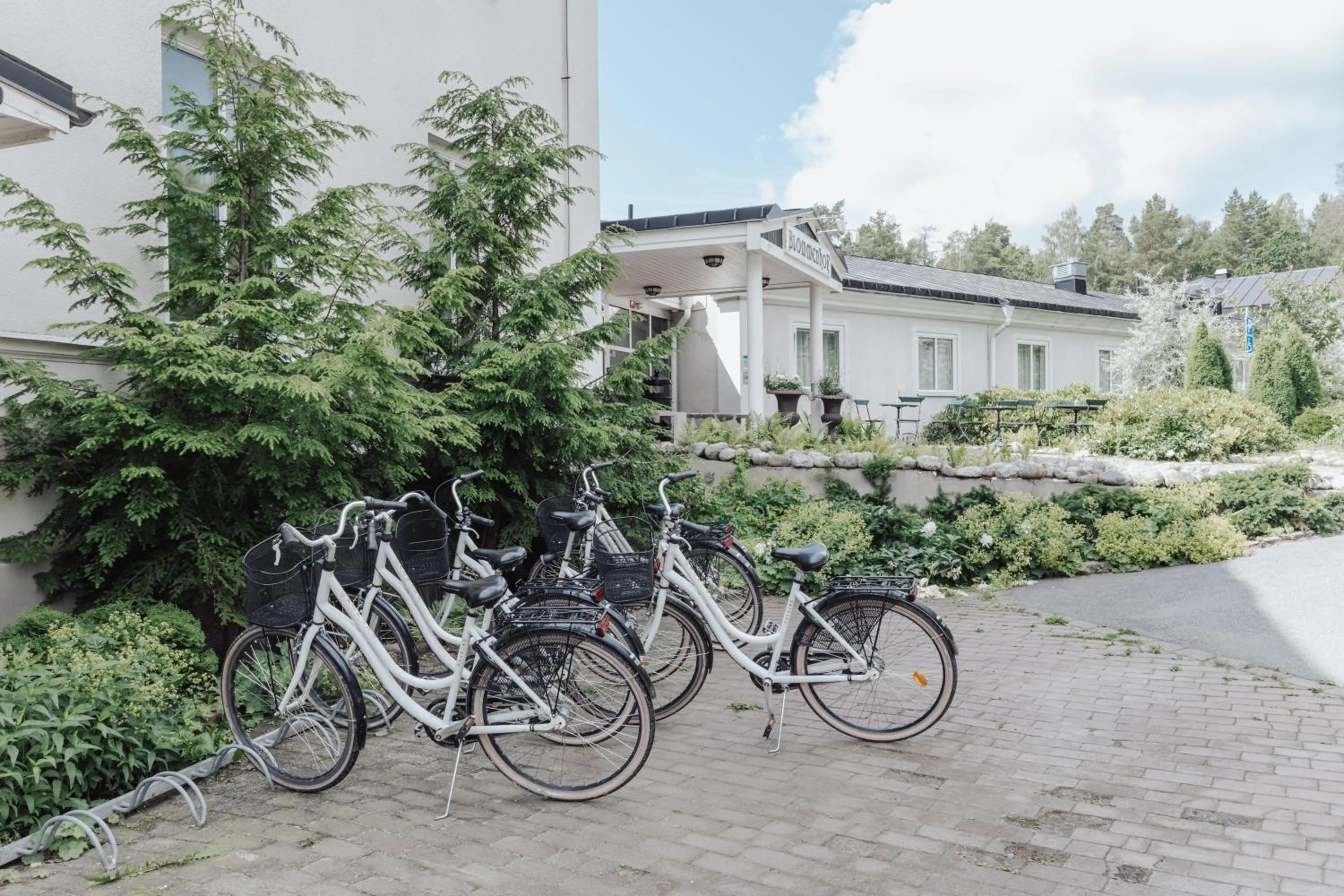 Property building in Blommenhof Hotel