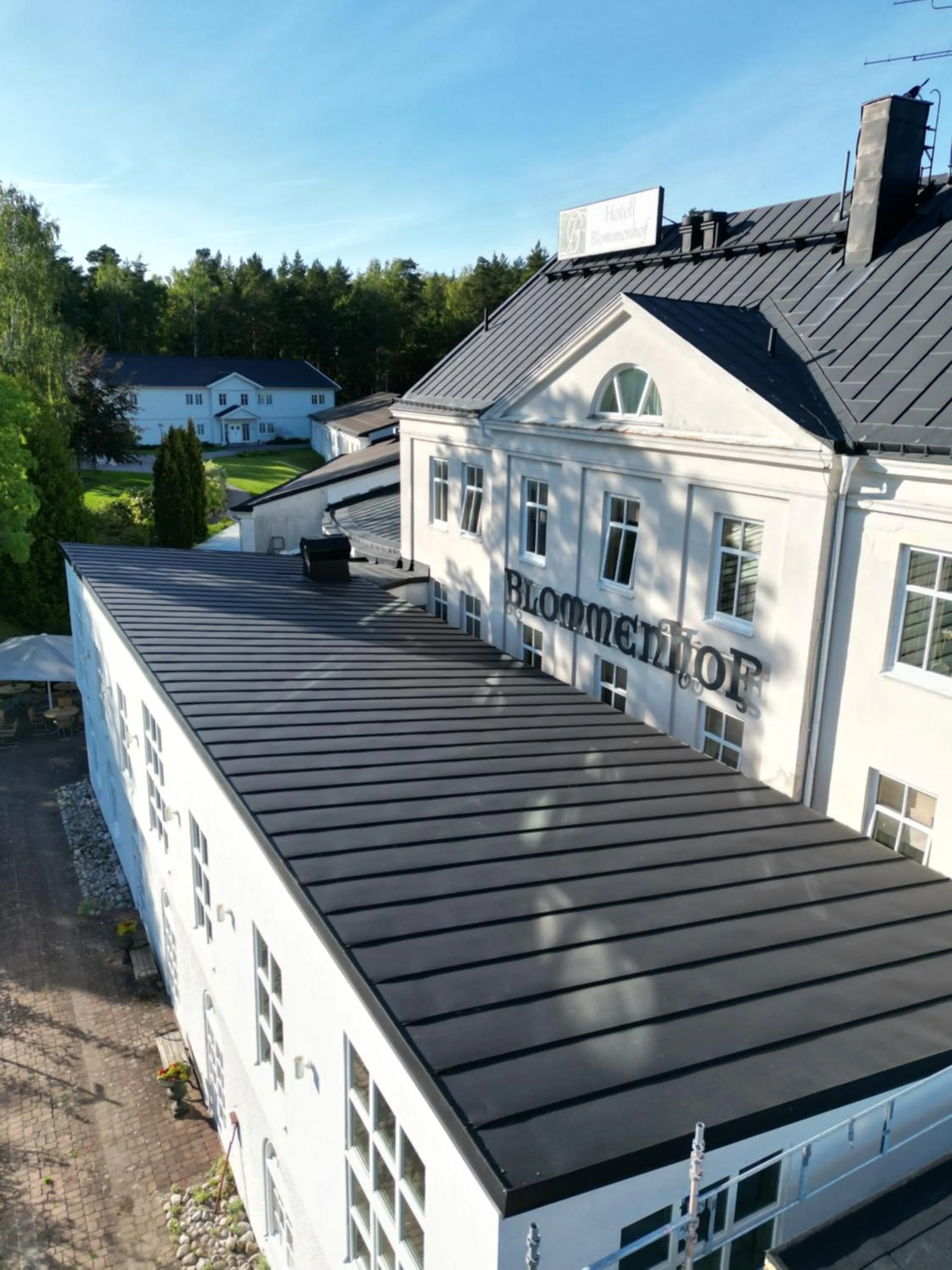 Facade/entrance in Blommenhof Hotel