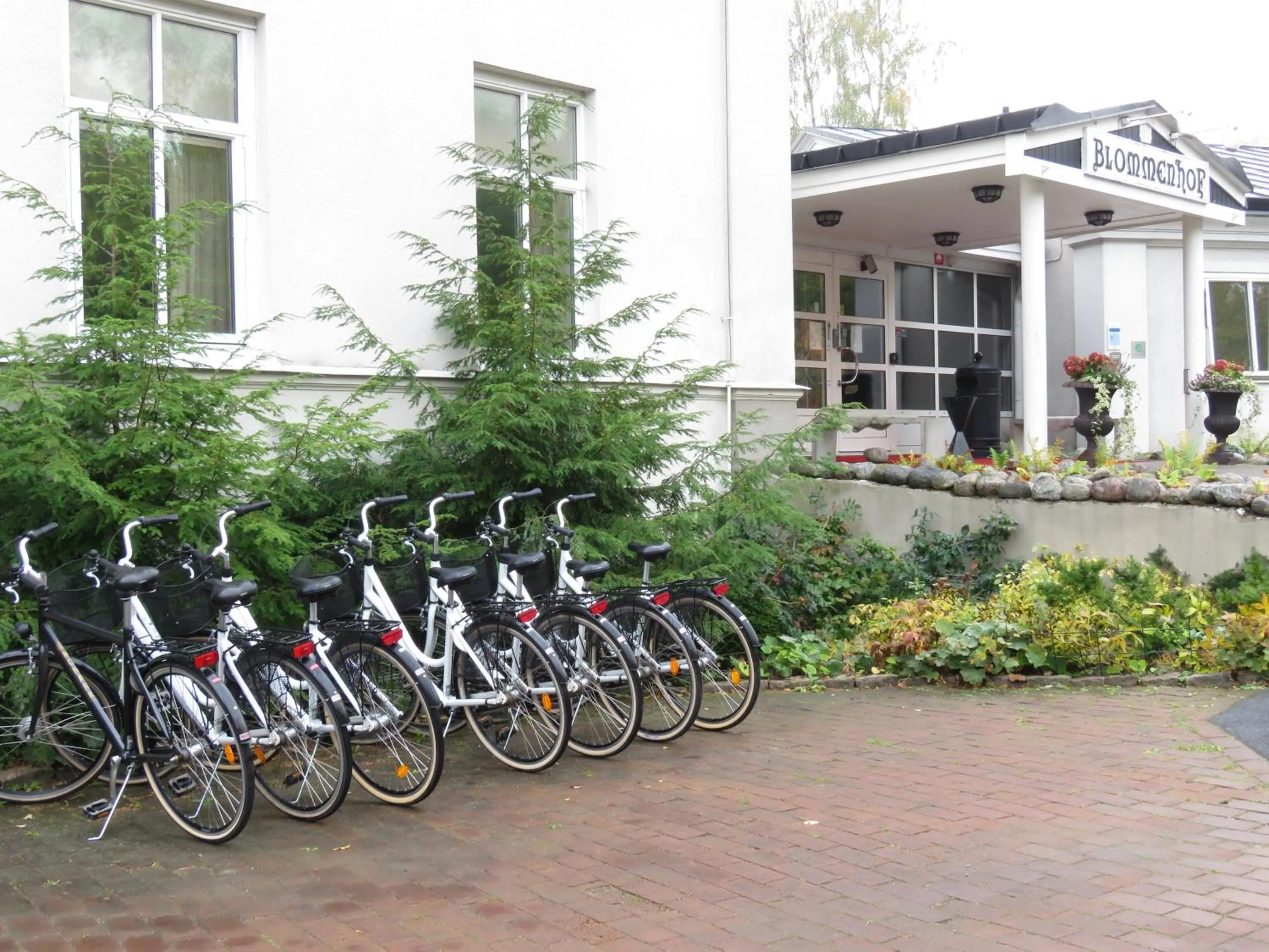 Facade/entrance in Blommenhof Hotel