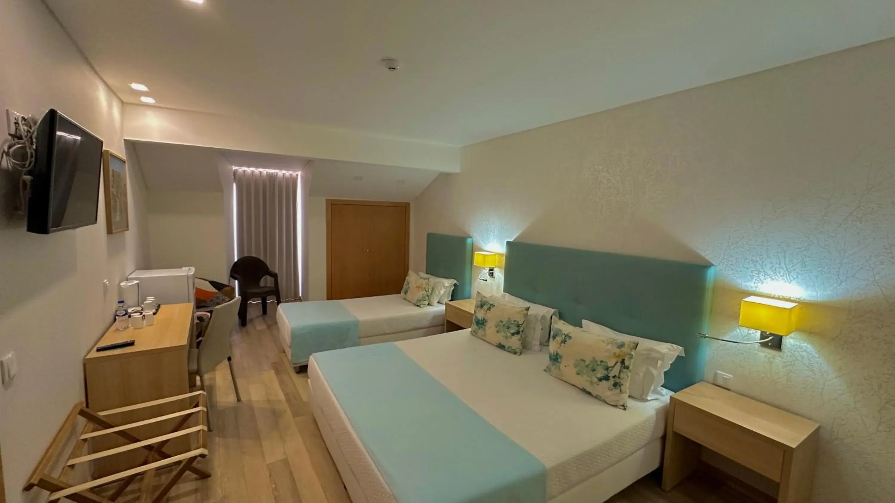 Triple Room in Sea Garden Peniche Triple Room in Sea Garden Peniche
