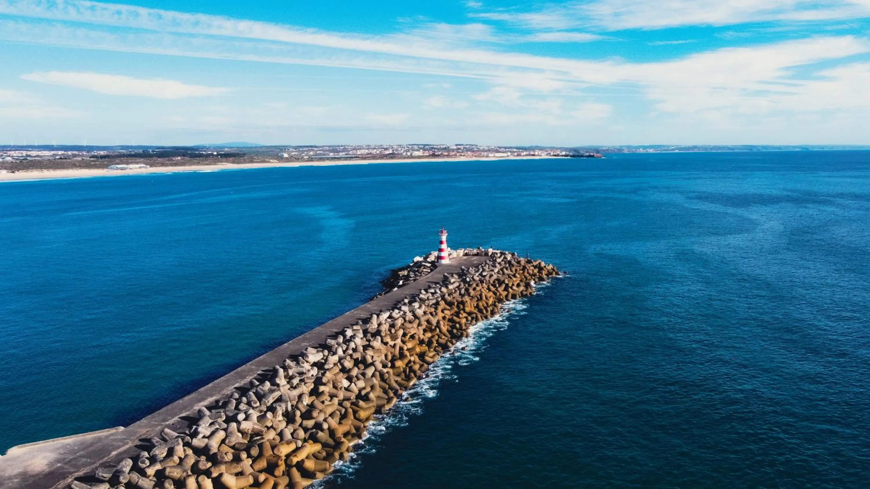 Bird's eye view in Sea Garden Peniche