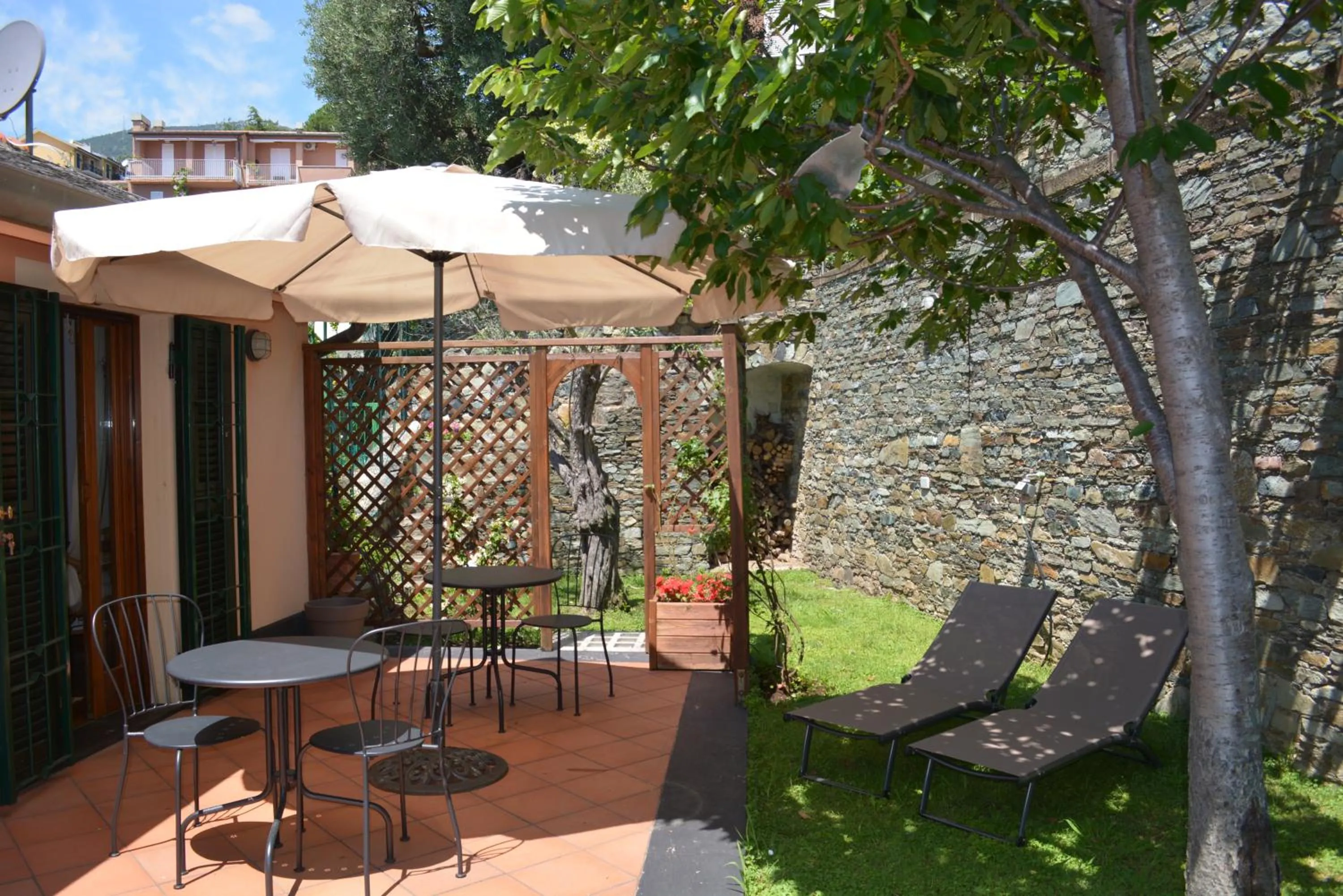 Garden in Ca da Muntà bed and breakfast