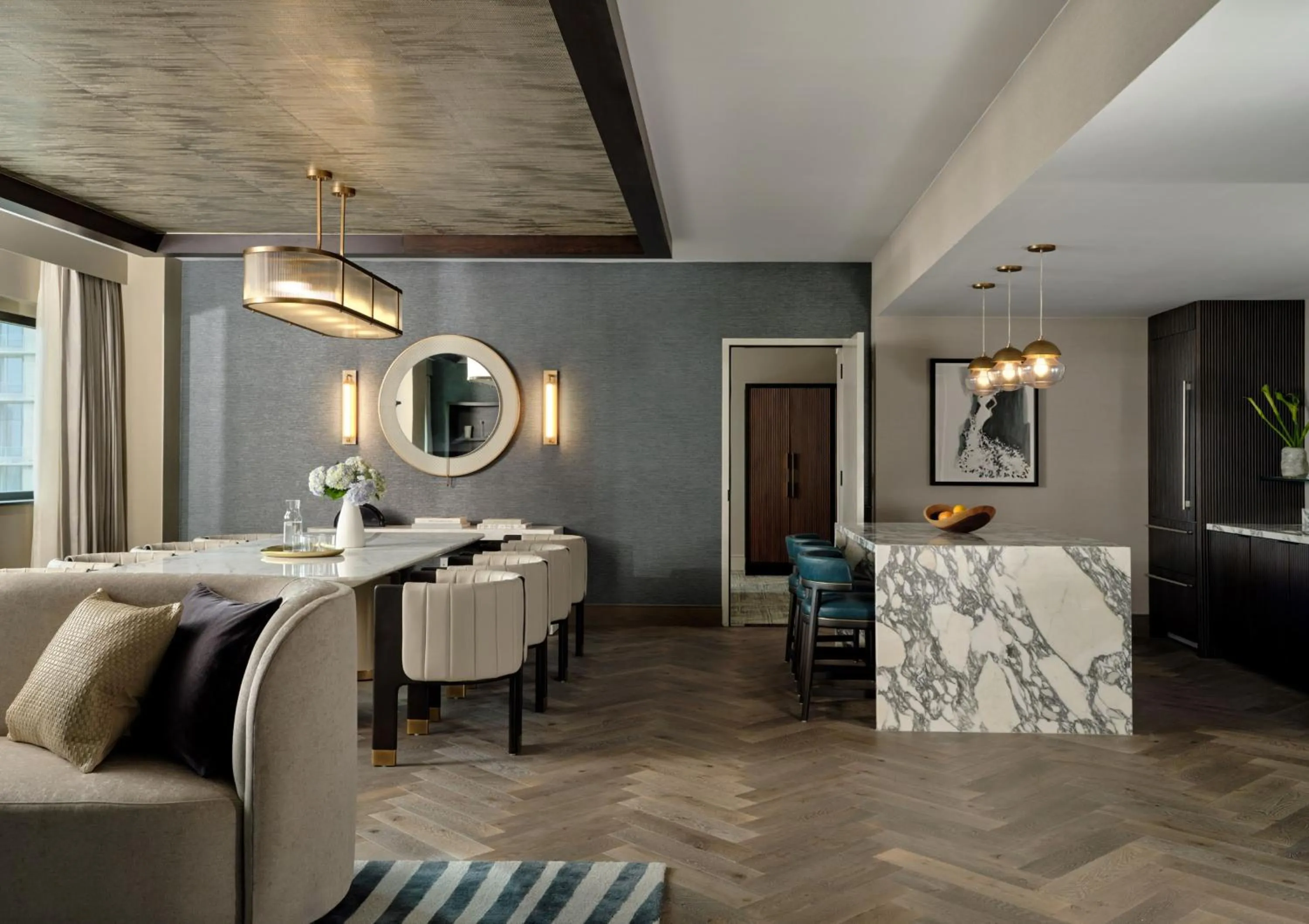 Photo of the whole room in InterContinental San Antonio Riverwalk by IHG