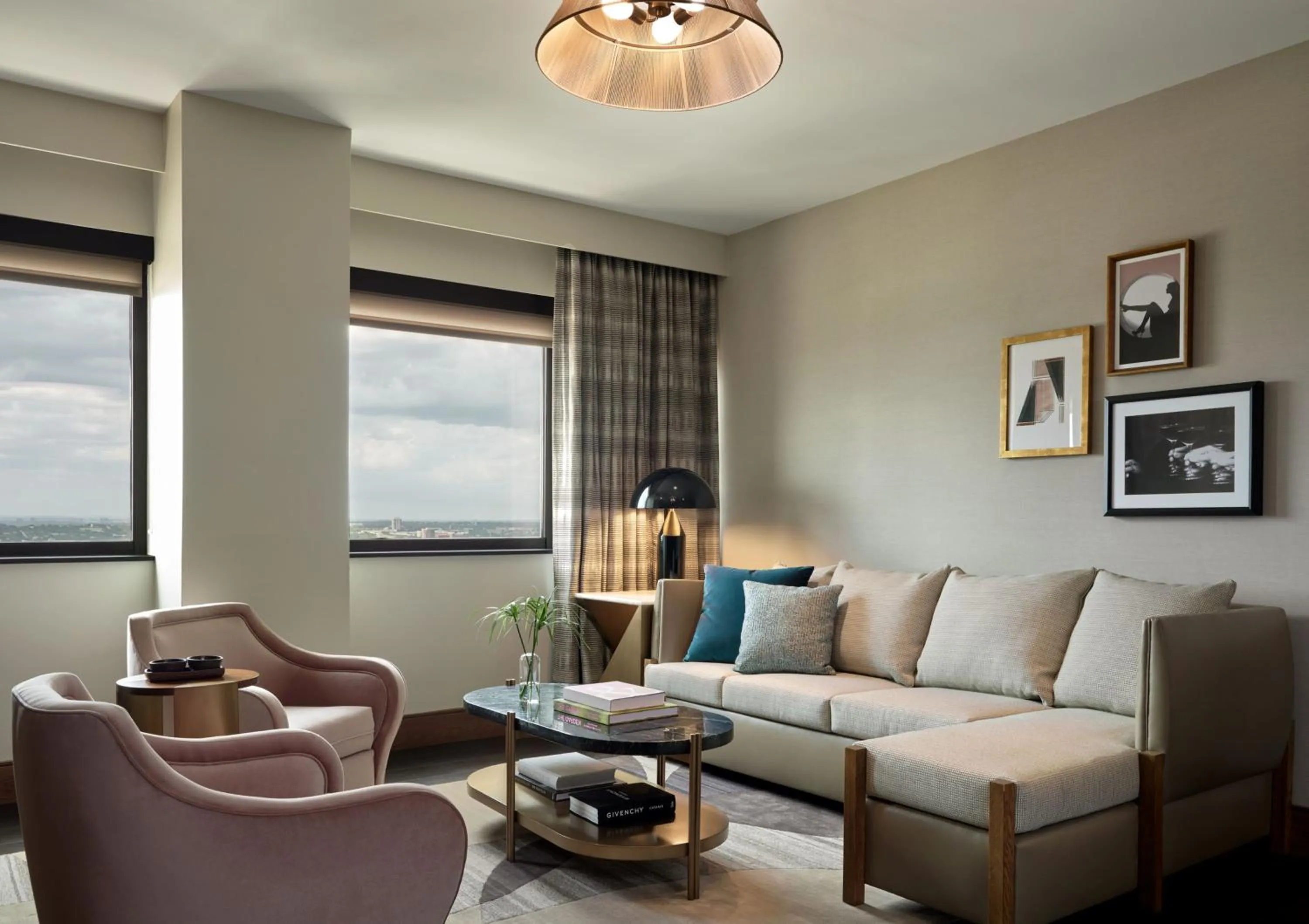 Photo of the whole room in InterContinental San Antonio Riverwalk by IHG