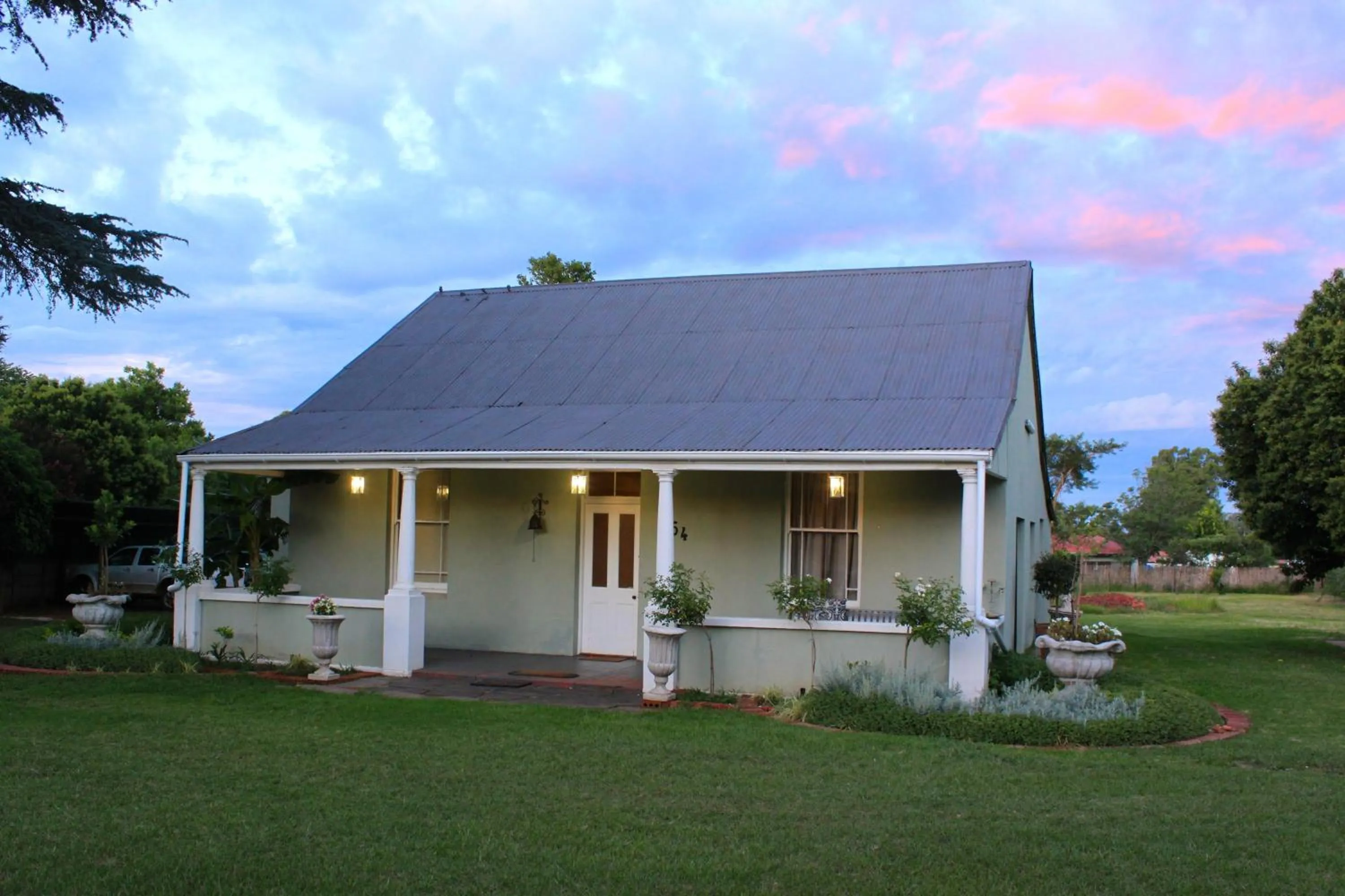 Facade/entrance in khaya4u Guesthouse