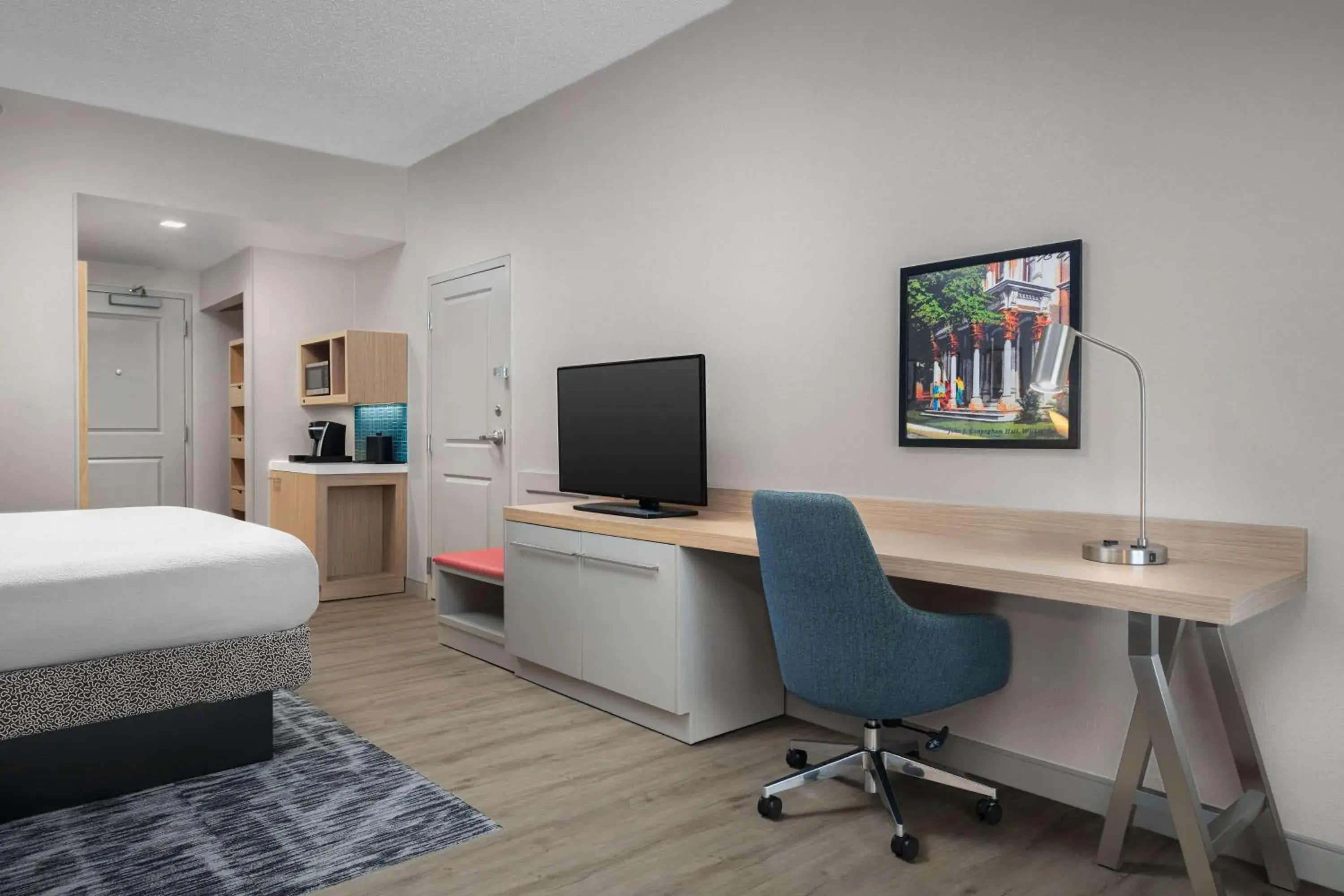 King Room with Sofa Bed - Non-Smoking in Hilton Garden Inn Wilkes-Barre King Room with Sofa Bed - Non-Smoking in Hilton Garden Inn Wilkes-Barre