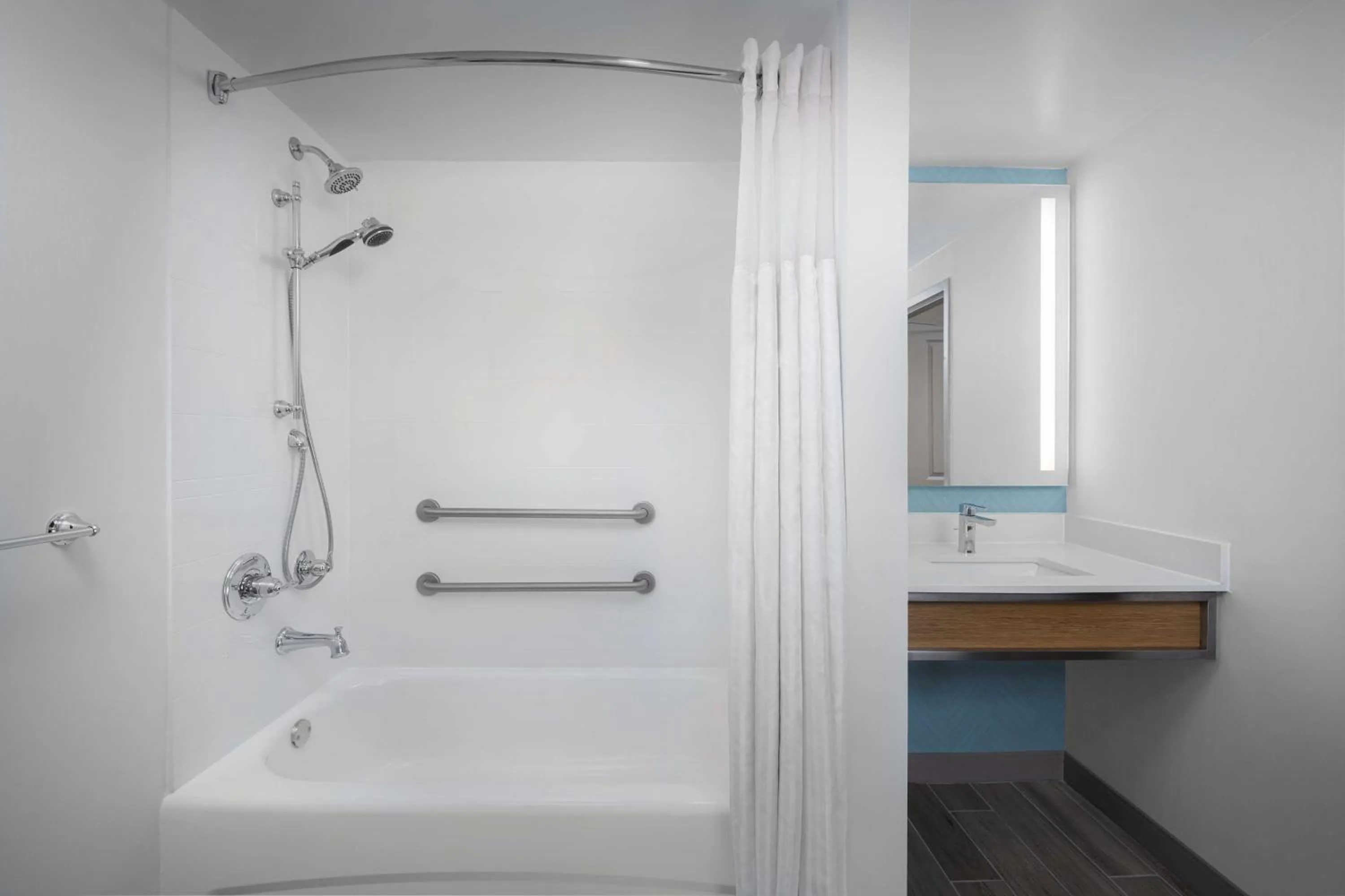 Bathroom in Hilton Garden Inn Wilkes-Barre