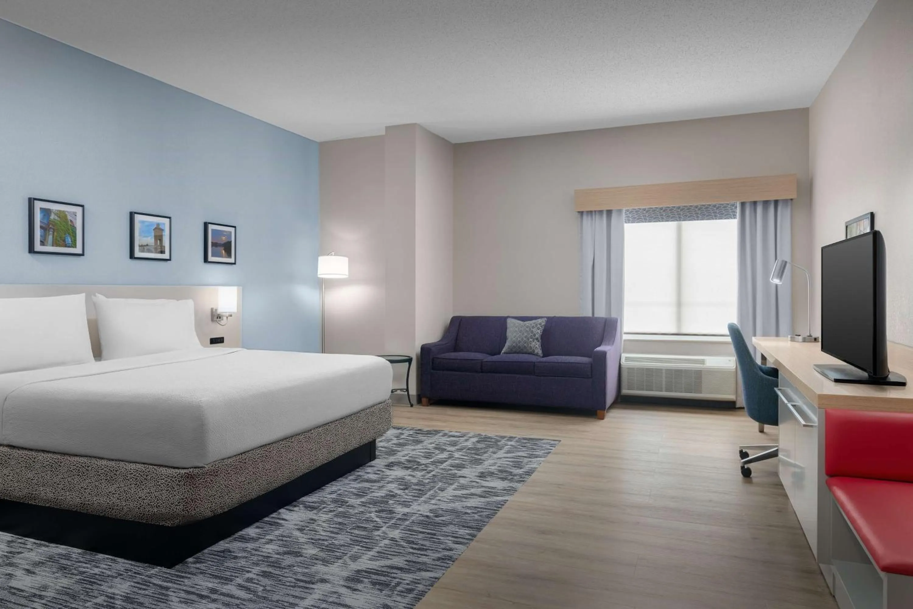 Living room, Bed in Hilton Garden Inn Wilkes-Barre