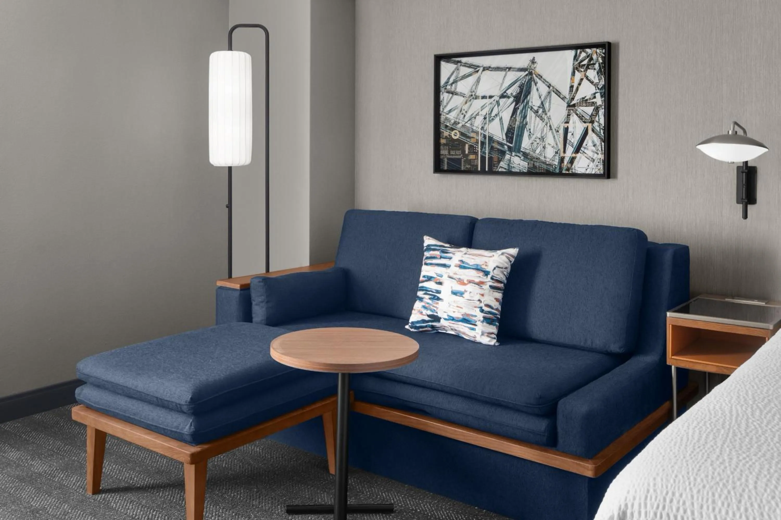 Photo of the whole room in Courtyard by Marriott Pittsburgh University Center