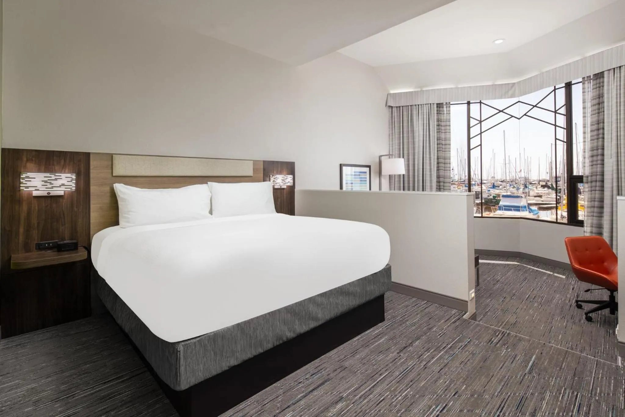 Photo of the whole room, Bed in Holiday Inn Express Hotel & Suites Ventura Harbor by IHG