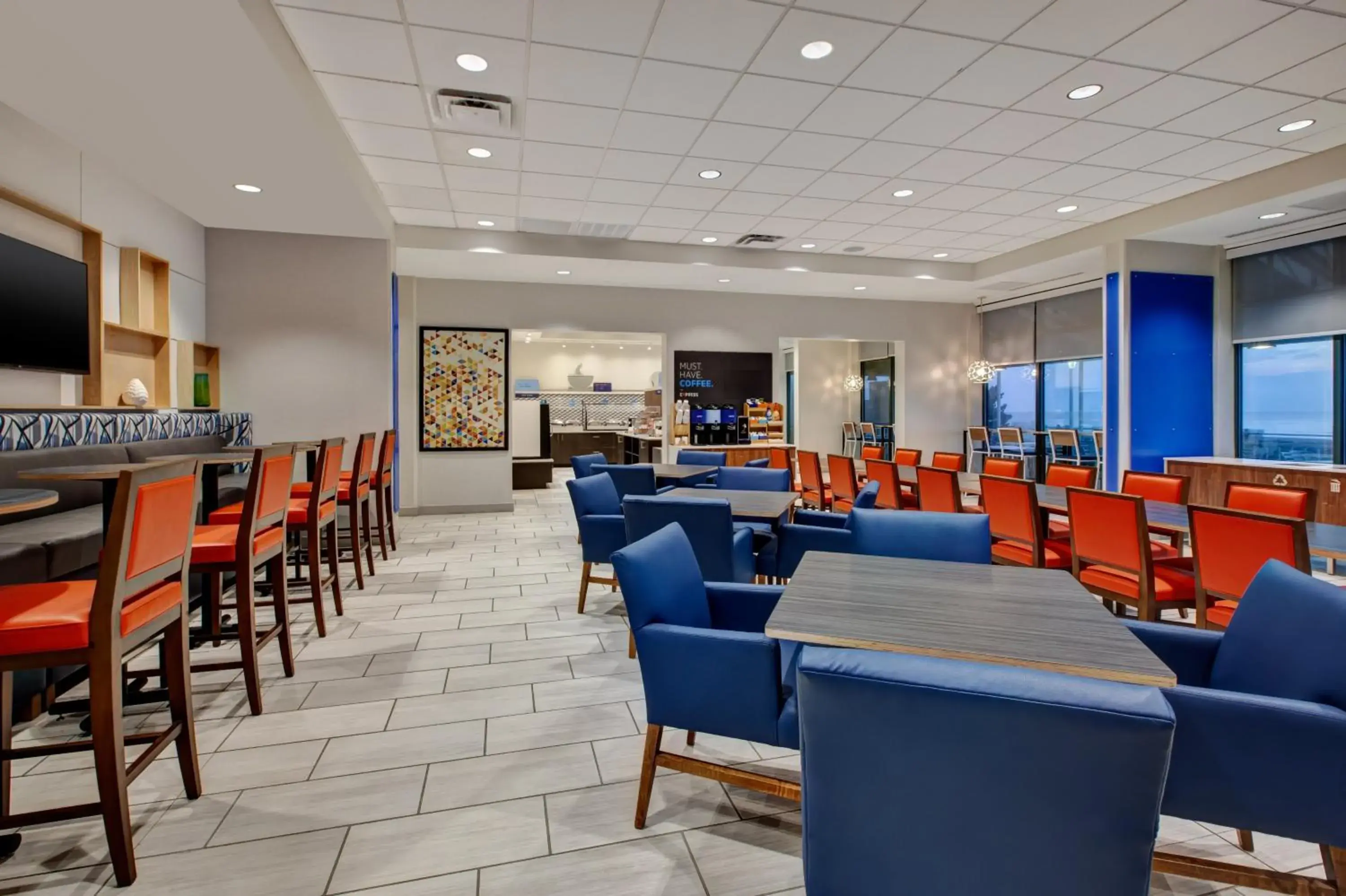 Breakfast in Holiday Inn Express & Suites VA Beach Oceanfront by IHG Breakfast in Holiday Inn Express & Suites VA Beach Oceanfront by IHG