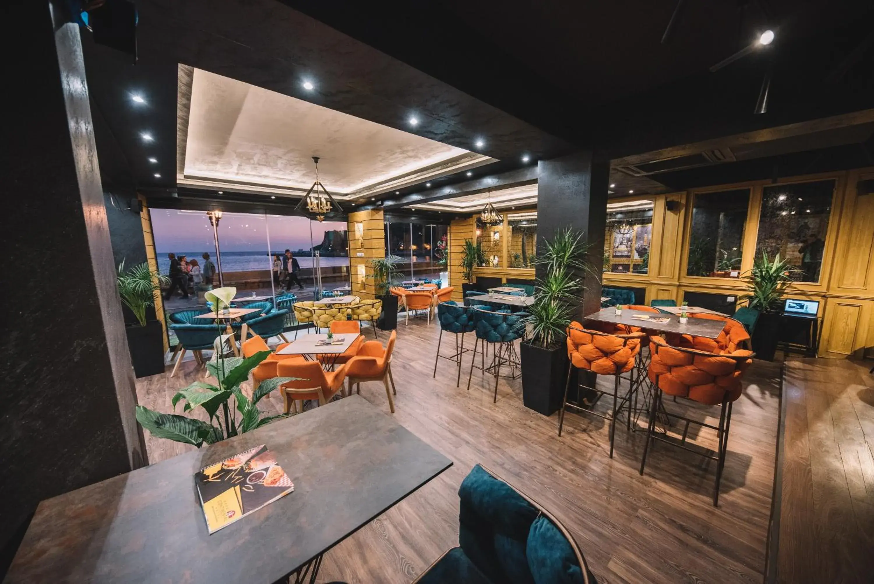 Restaurant/places to eat in Continental Hotel Restaurant/places to eat in Continental Hotel