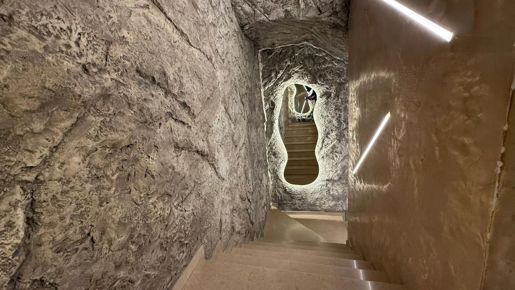 Facade/entrance in Continental Hotel