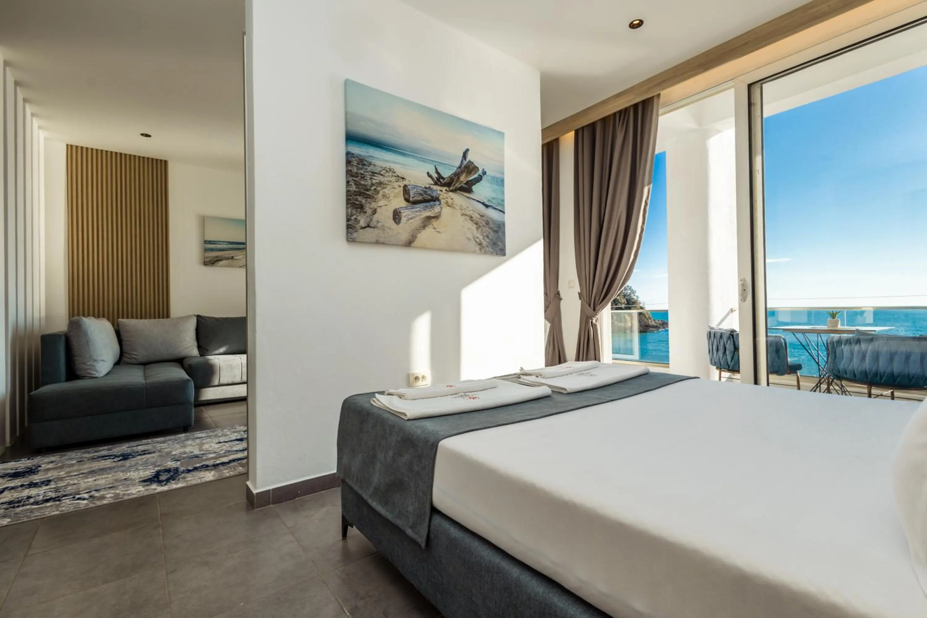 Bed in Continental Hotel