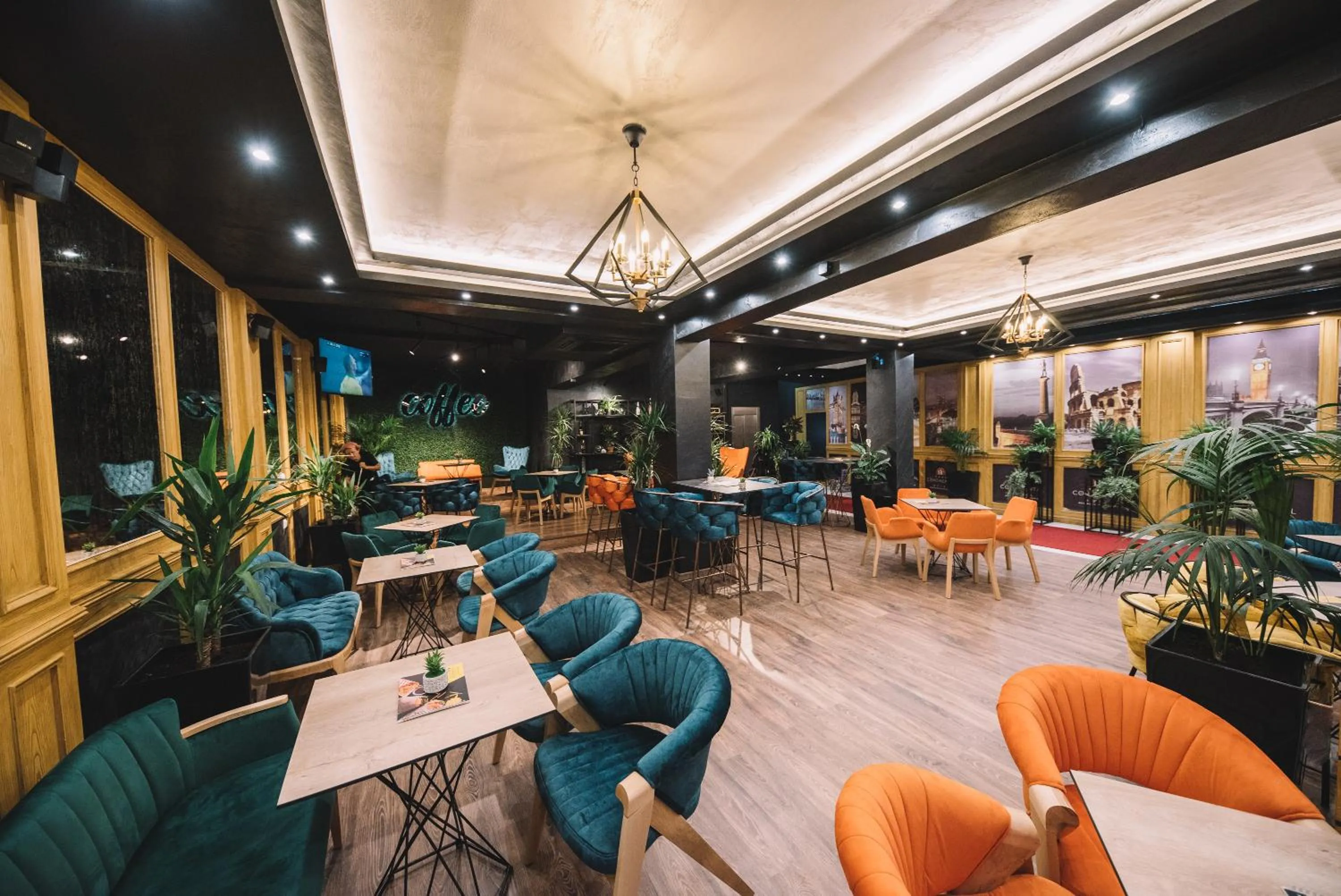 Restaurant/places to eat in Continental Hotel