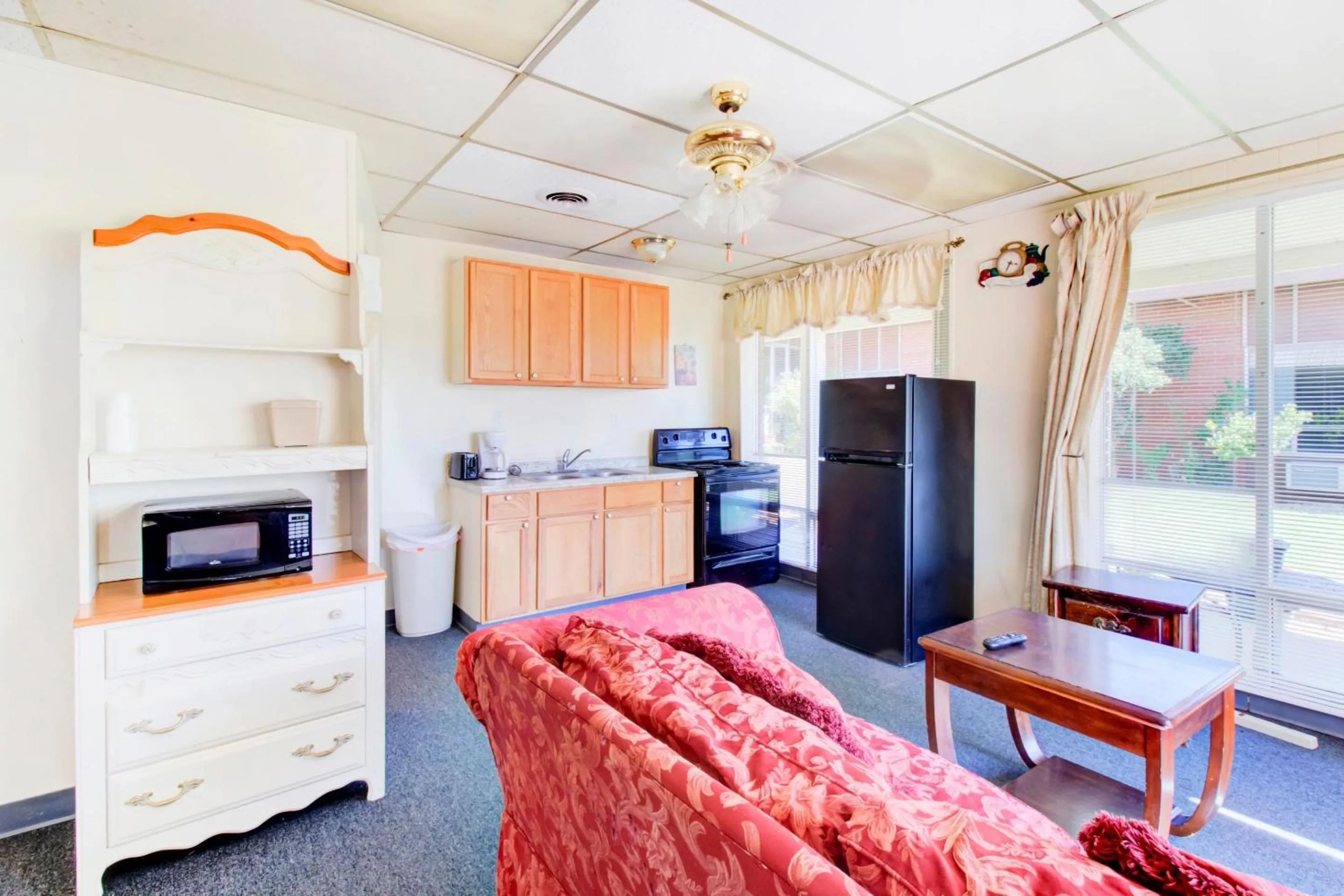 Bedroom in OYO Hotel Drumright I-44 OK