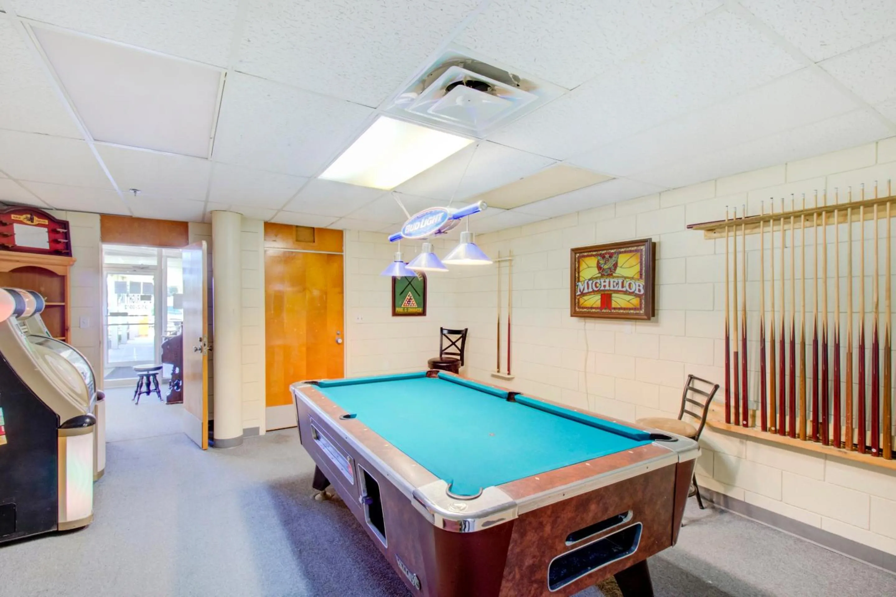 Entertainment in OYO Hotel Drumright I-44 OK