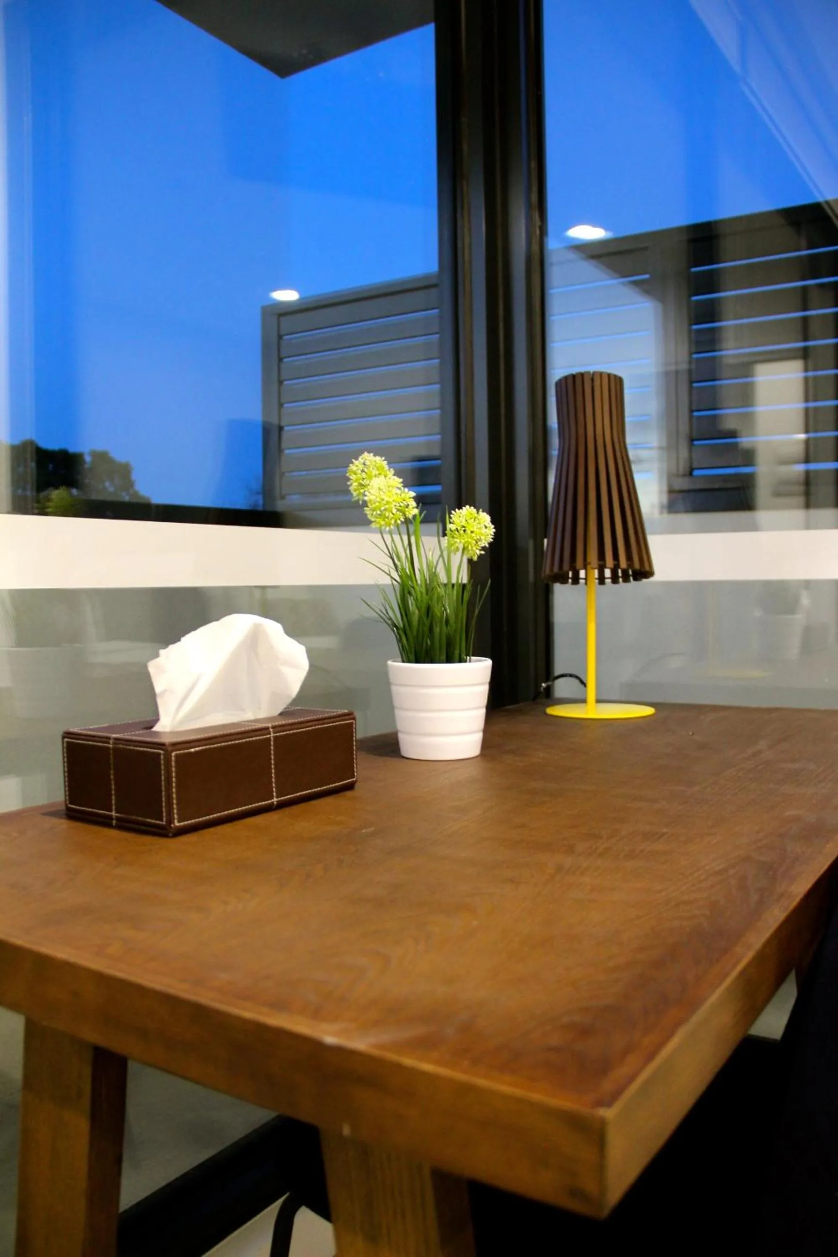 Balcony/Terrace in Whitehorse Apartments Hotel