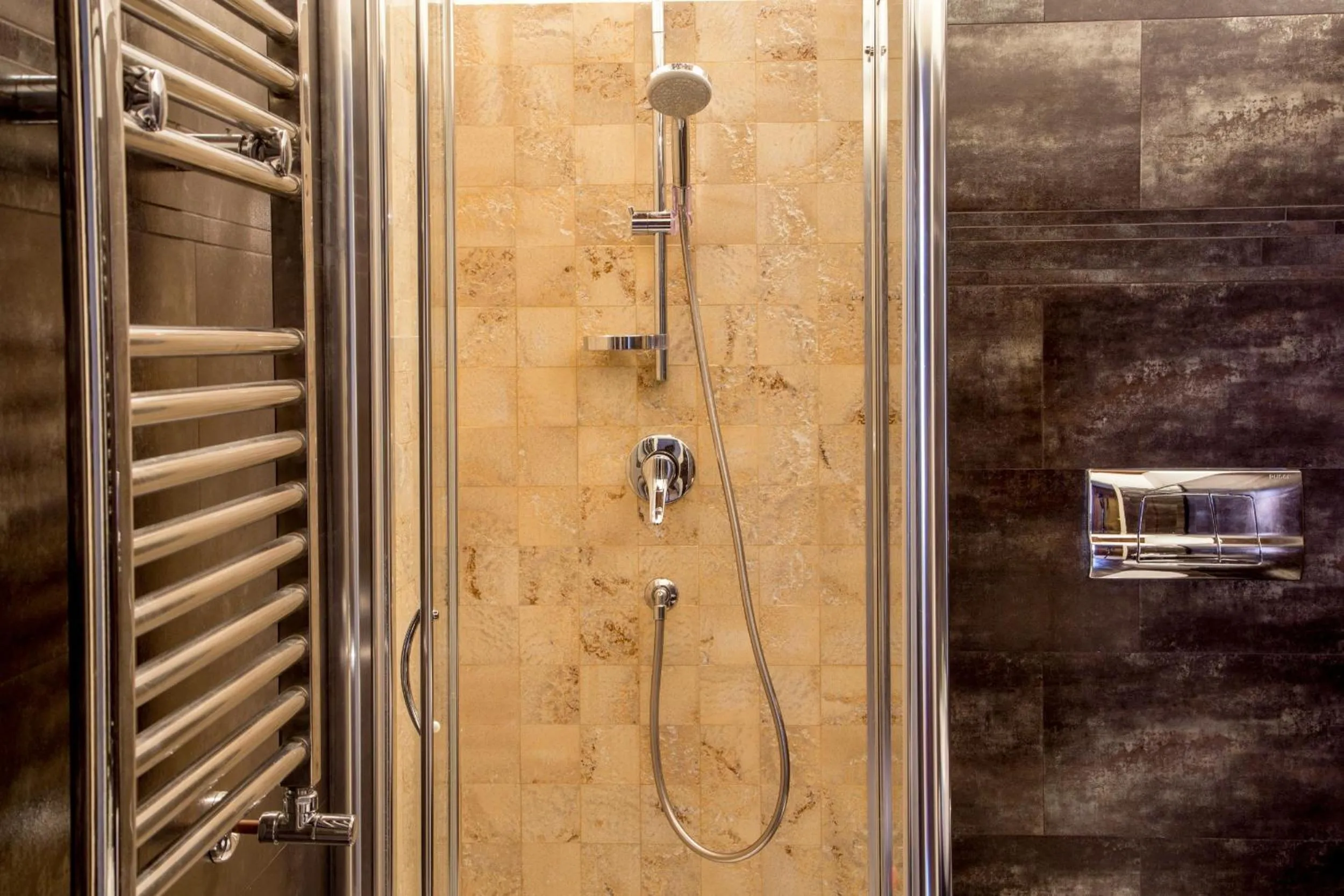 Bathroom in Palazzo Medusa