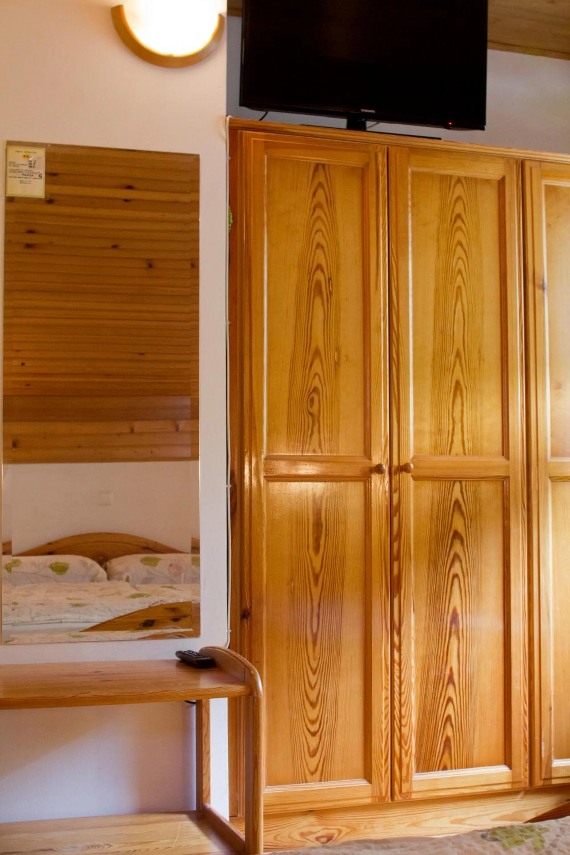 TV and multimedia, Bed in Tourist farm Mraz