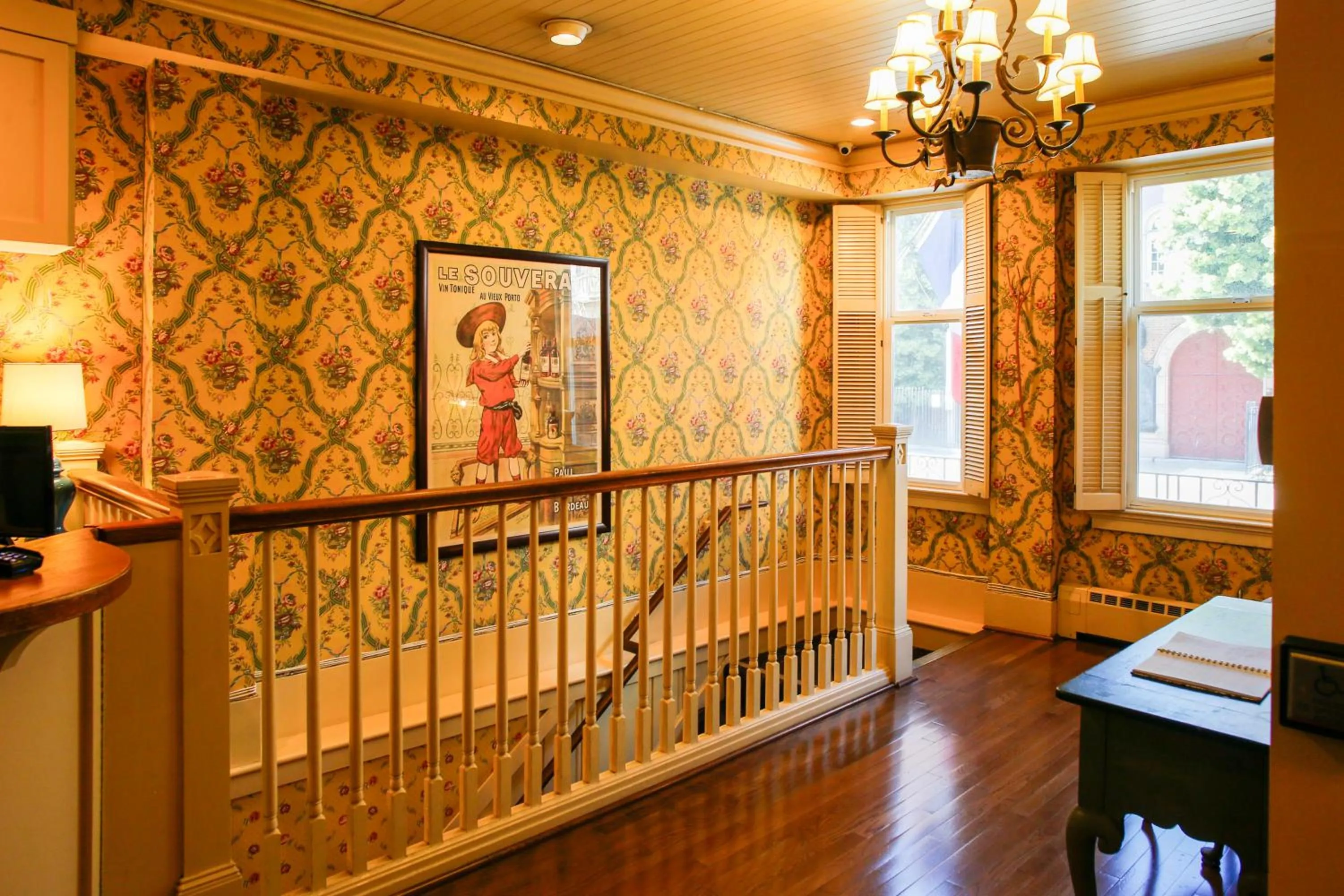 Lobby or reception in Petite Auberge