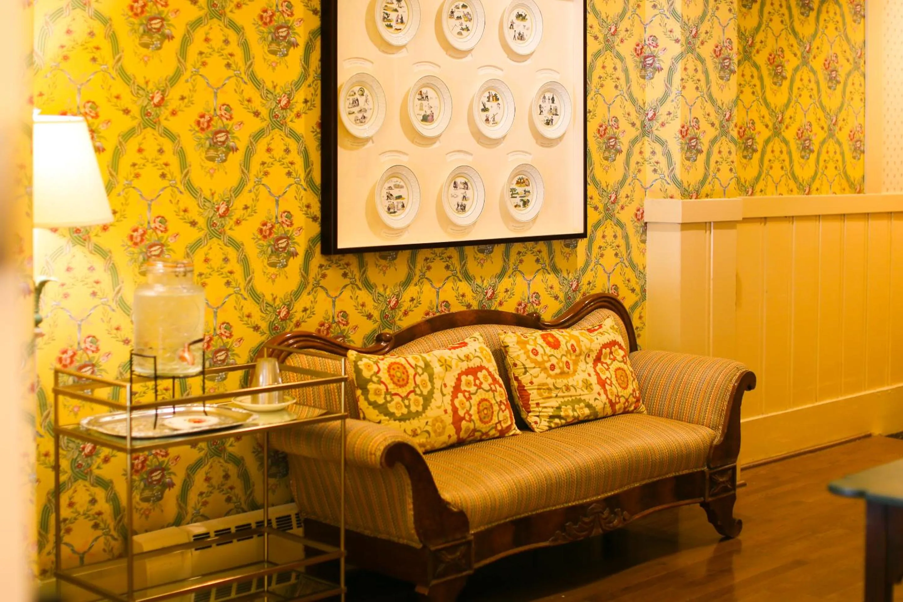 Lobby or reception in Petite Auberge