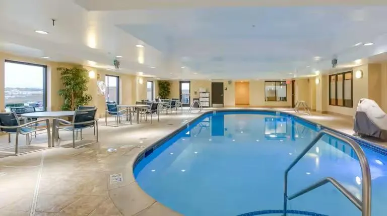 Swimming pool in Hampton Inn & Suites Mount Juliet