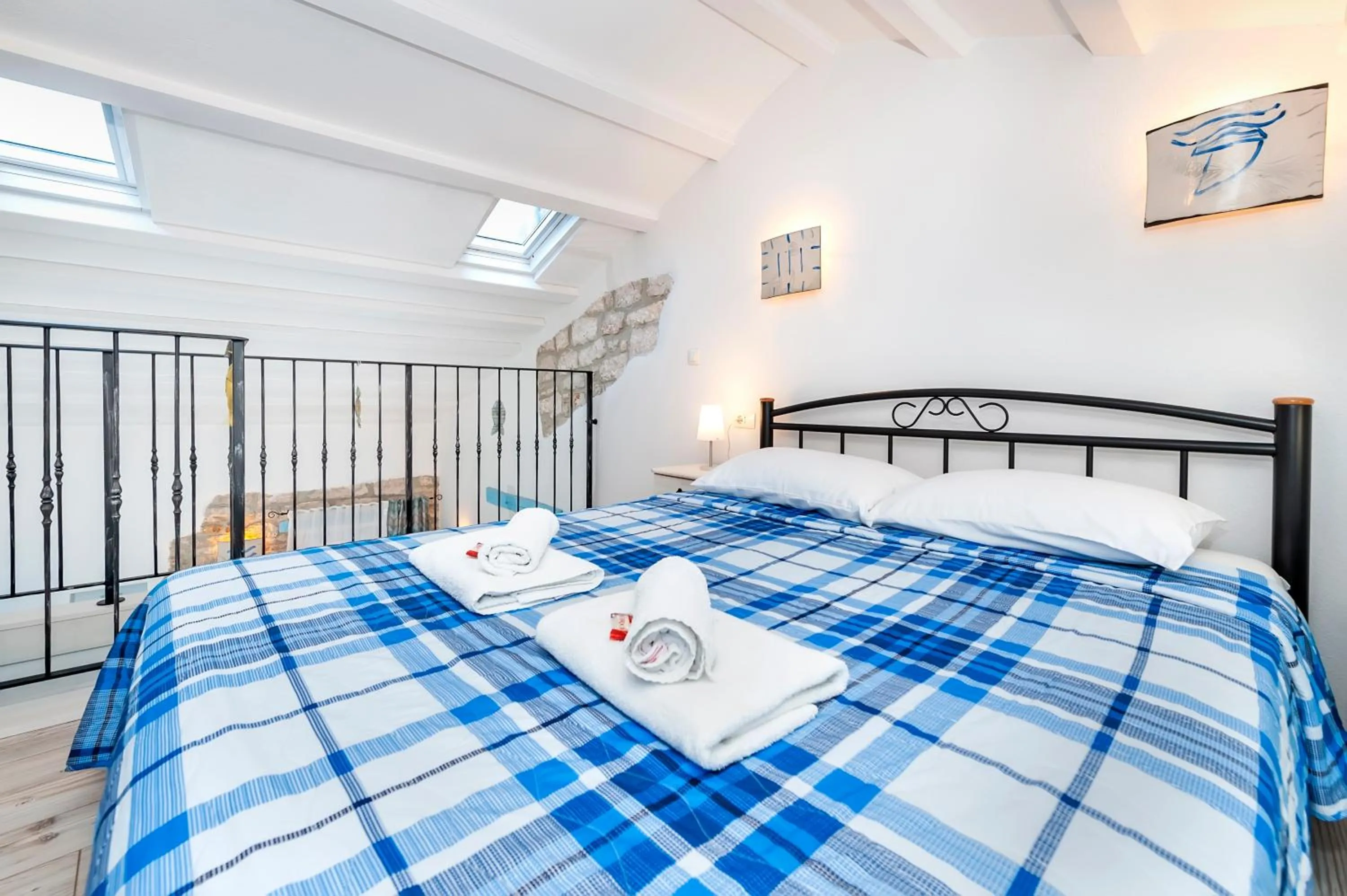 Bed in Apartments & Rooms La casa Barbaro