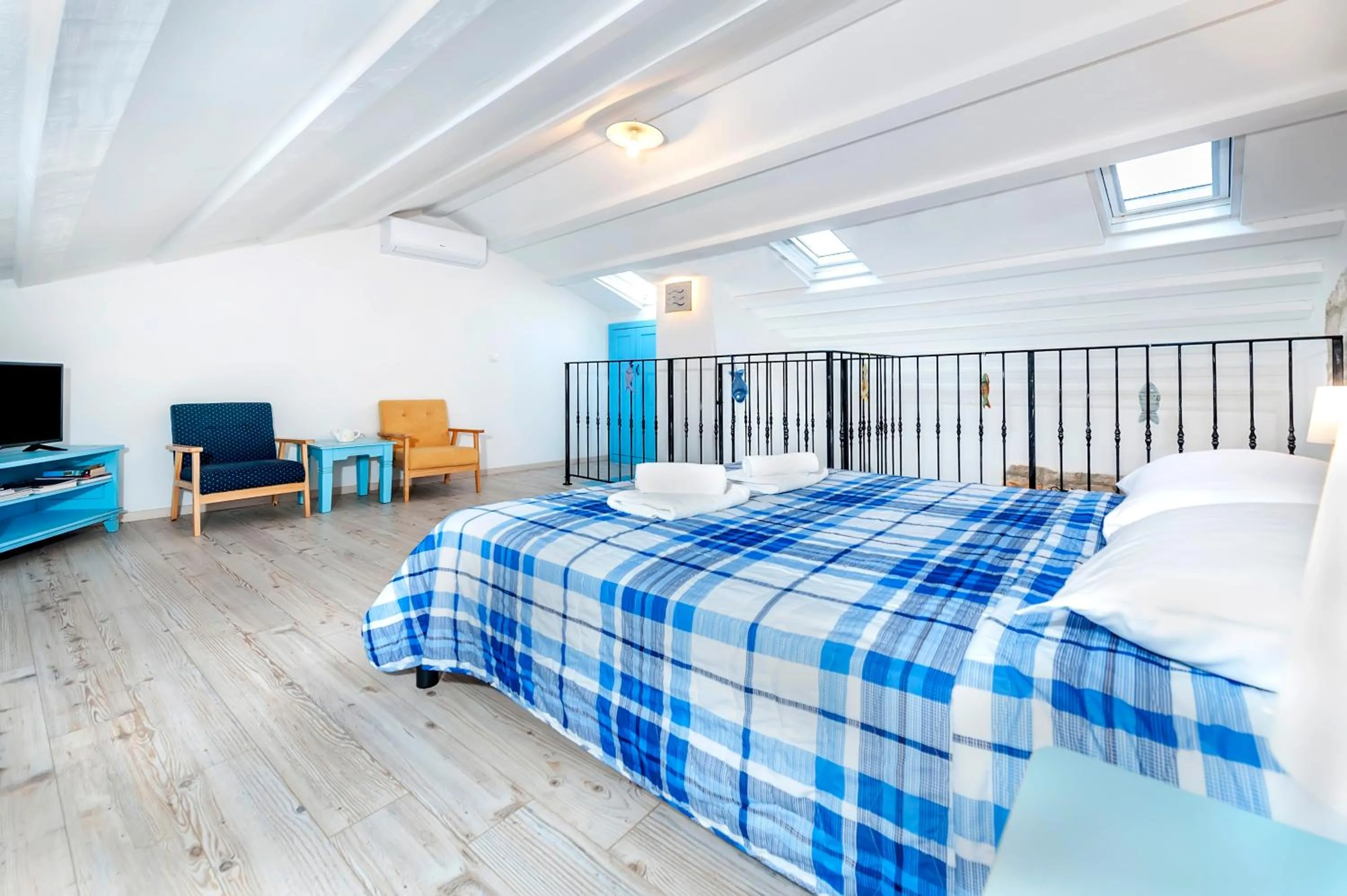 Bed in Apartments & Rooms La casa Barbaro