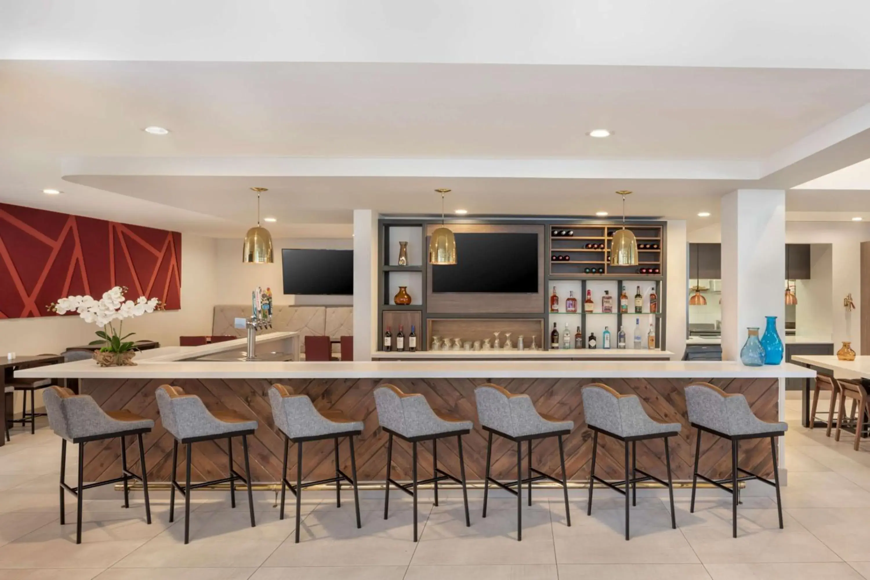 Lounge or bar in Hilton Garden Inn Miami Airport West Lounge or bar in Hilton Garden Inn Miami Airport West