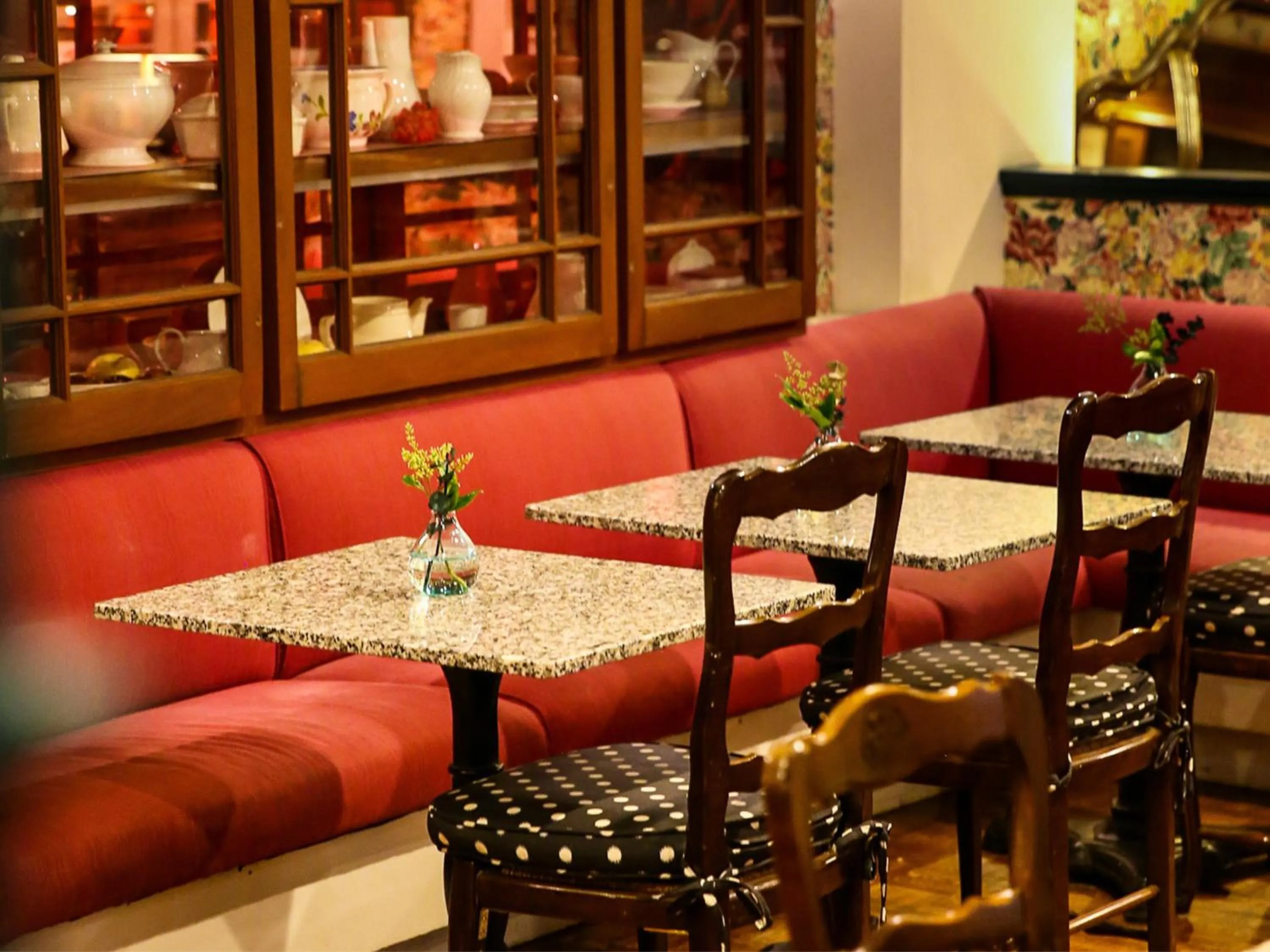 Seating area in White Swan Inn