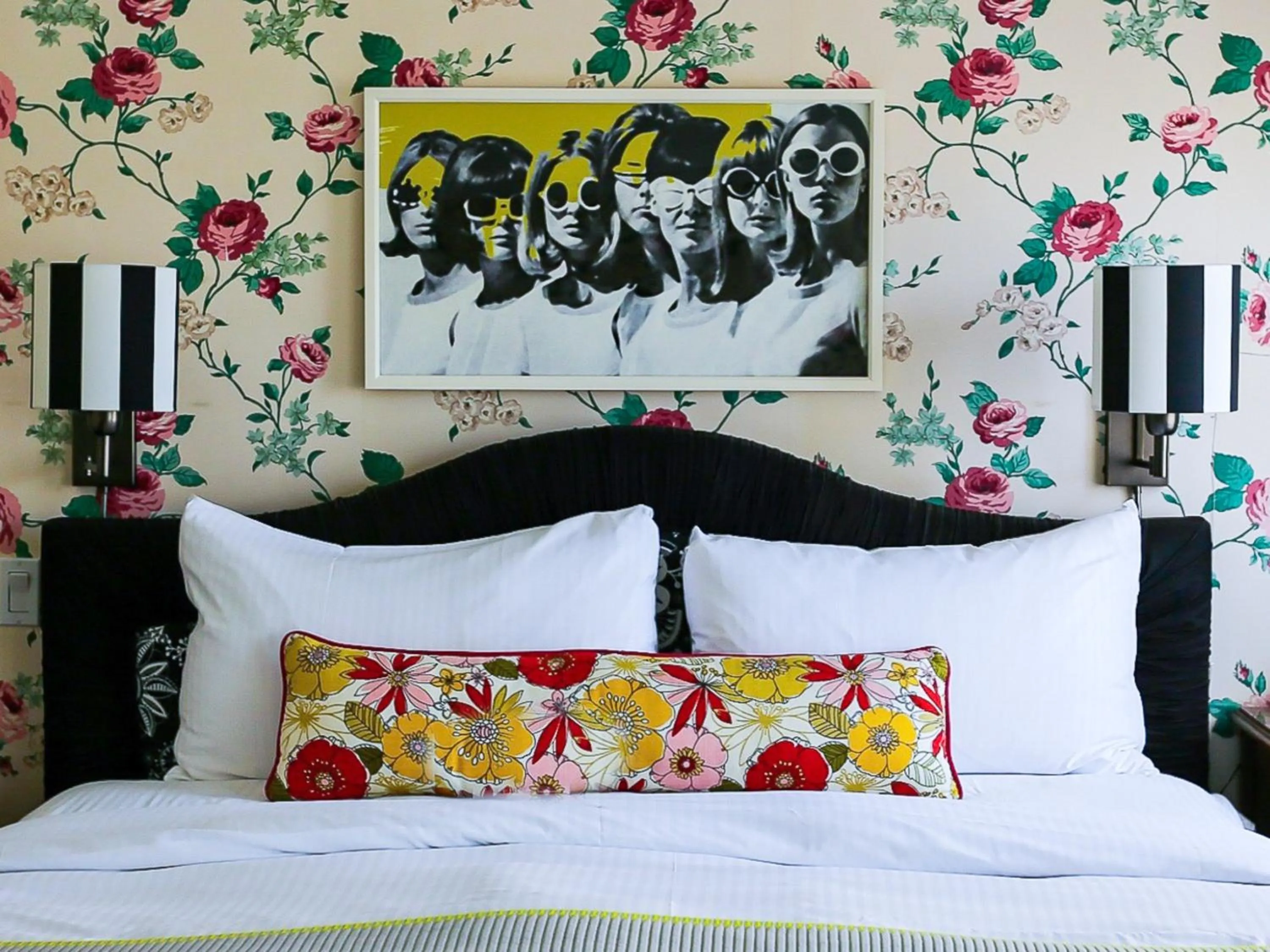 Bed in White Swan Inn