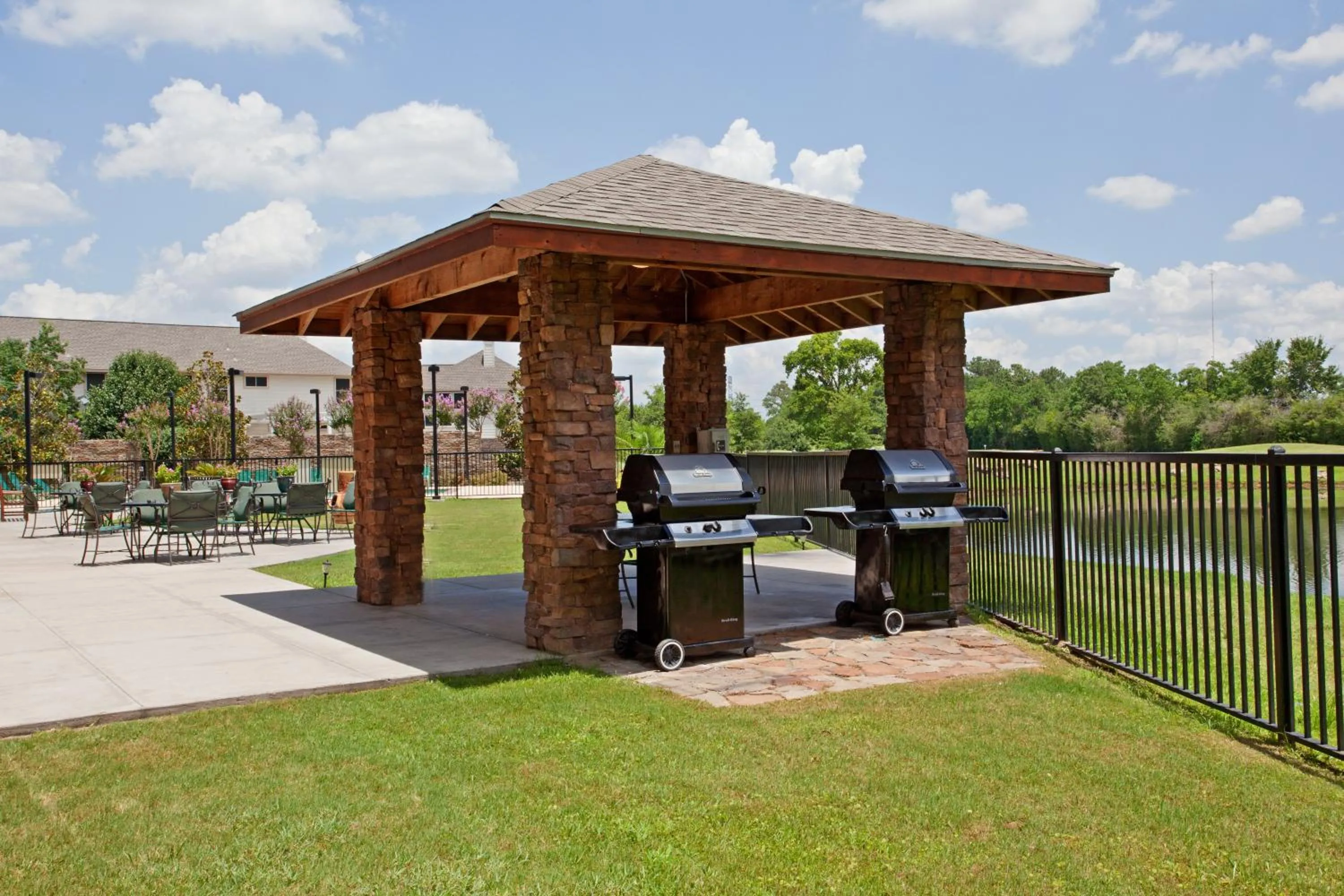 Patio in Staybridge Suites Houston - Willowbrook by IHG