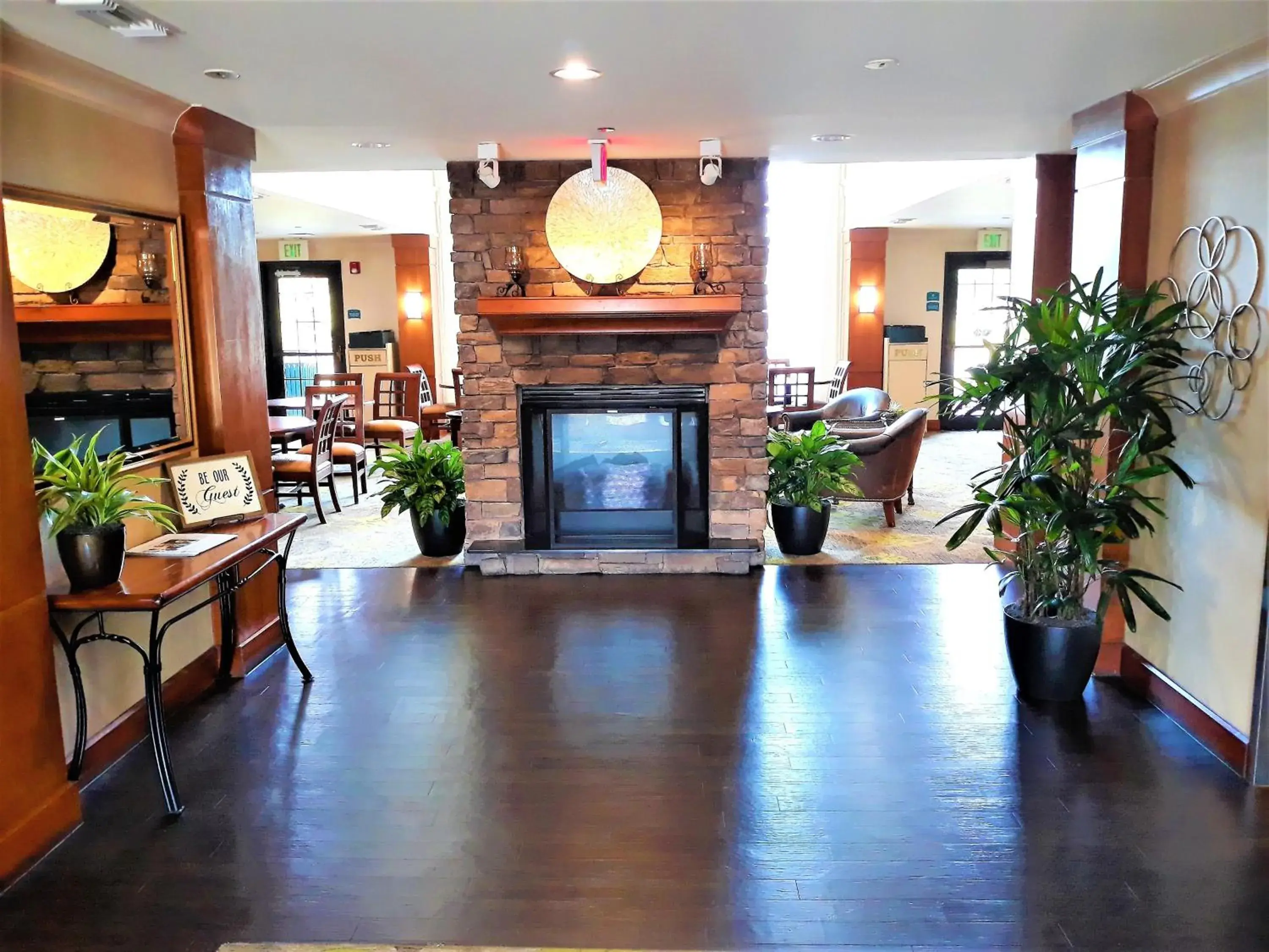 Lobby or reception in Staybridge Suites Houston - Willowbrook by IHG Lobby or reception in Staybridge Suites Houston - Willowbrook by IHG