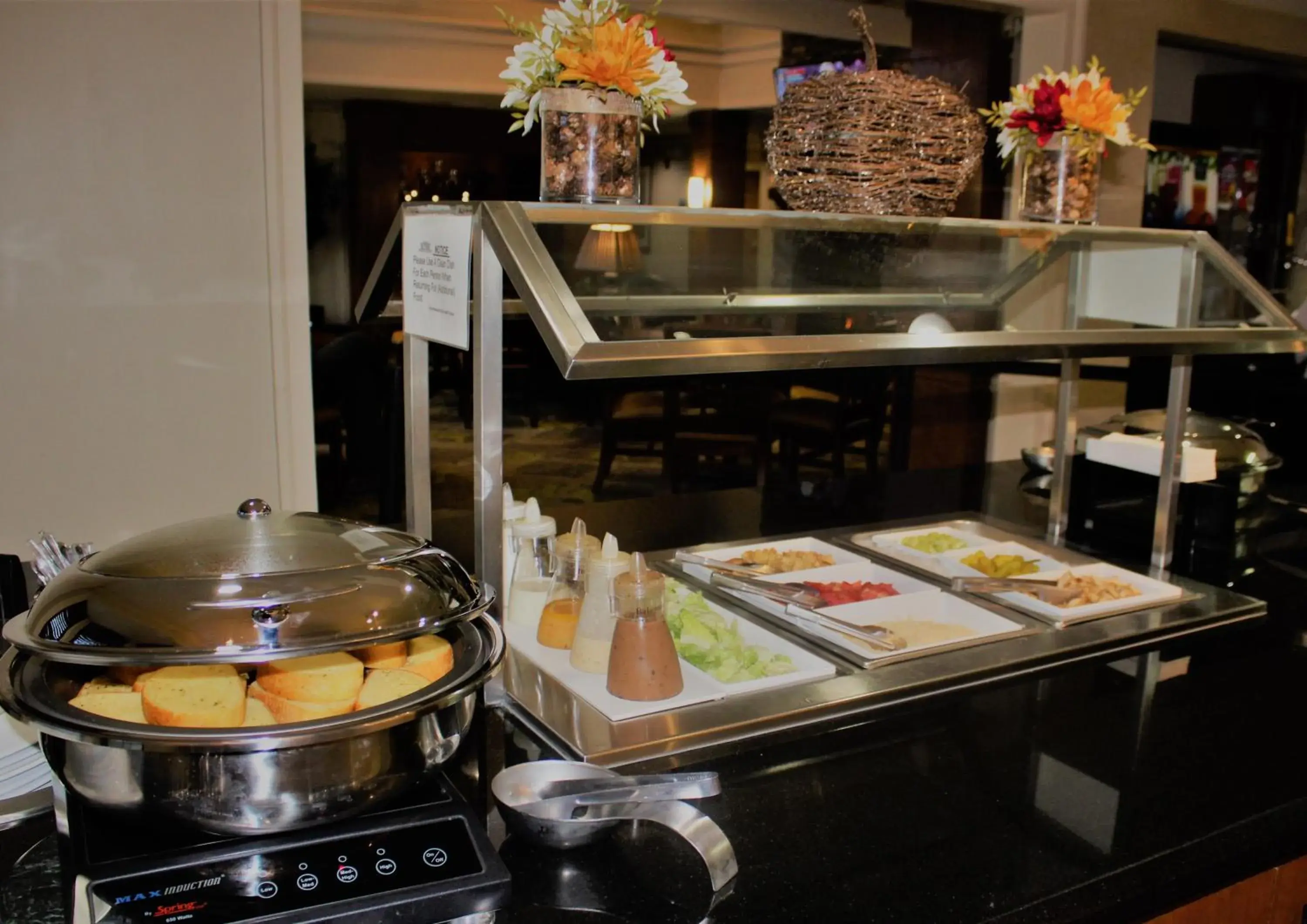 Restaurant/places to eat in Staybridge Suites Houston - Willowbrook by IHG Restaurant/places to eat in Staybridge Suites Houston - Willowbrook by IHG