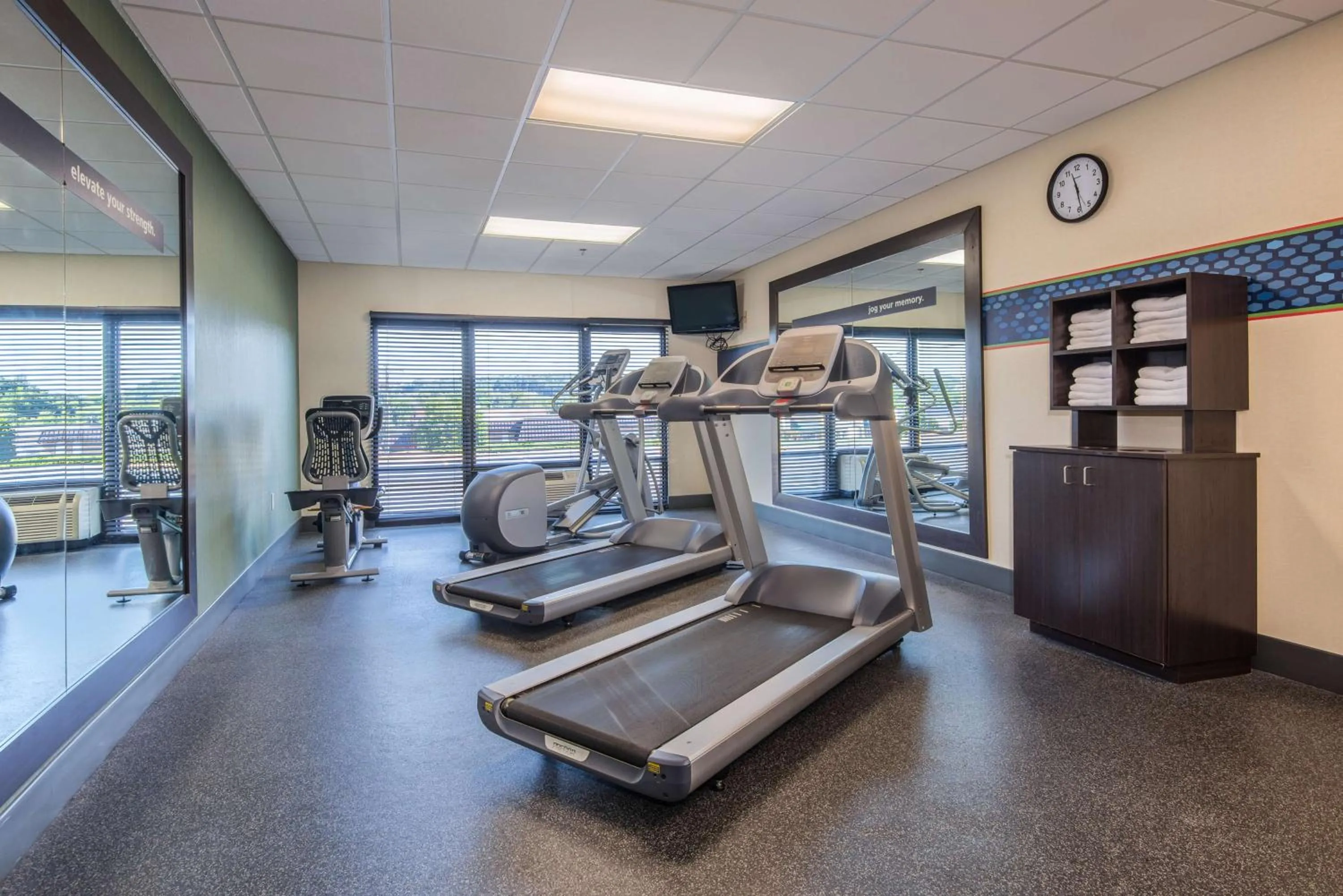 Fitness centre/facilities in Hampton Inn Wilkesboro