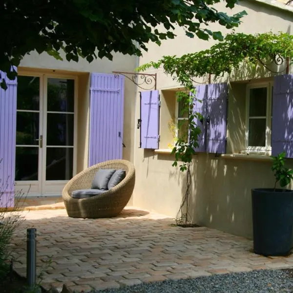 Facade/entrance in Couleur Lavande