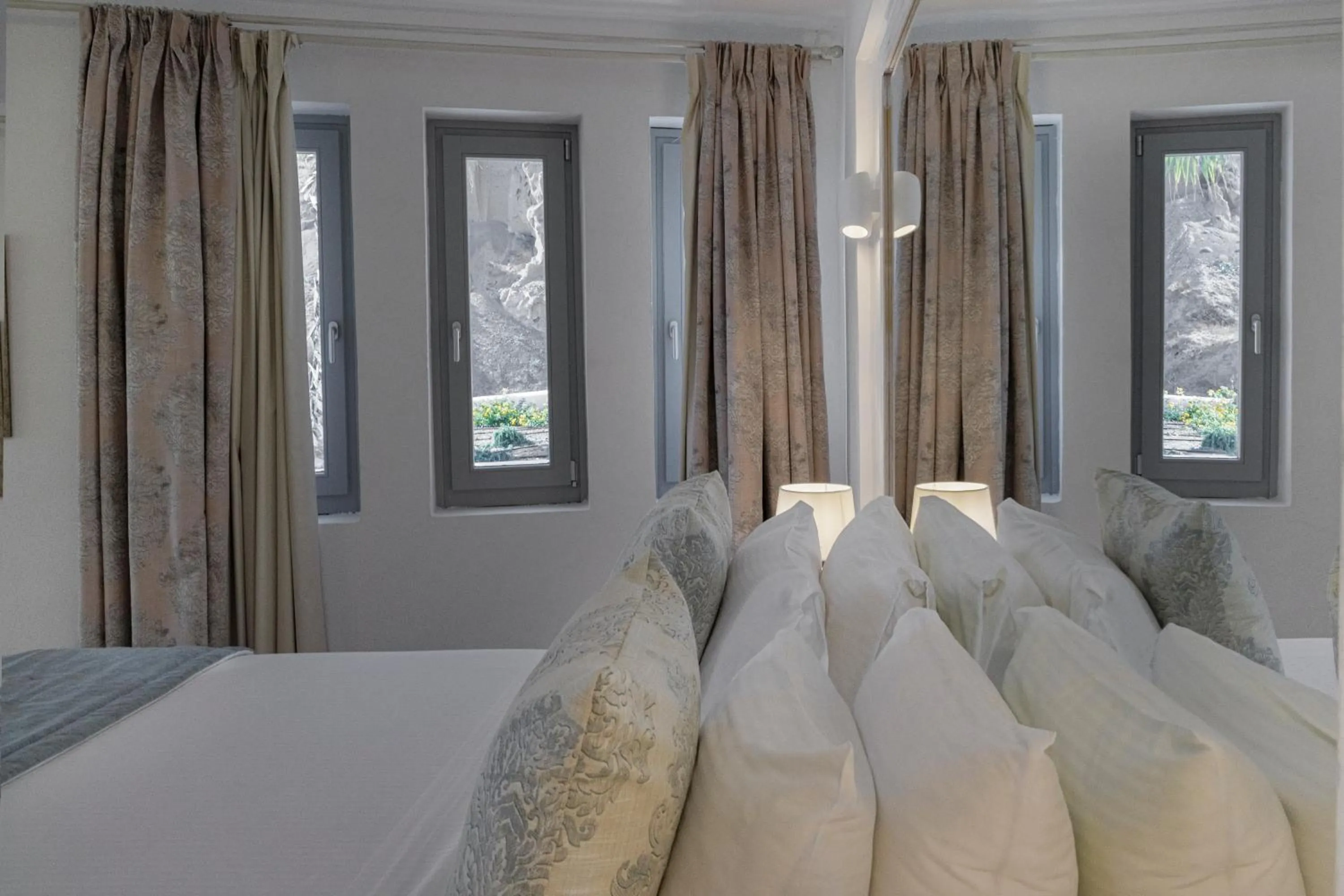 Bed in Desiterra Resort & Spa