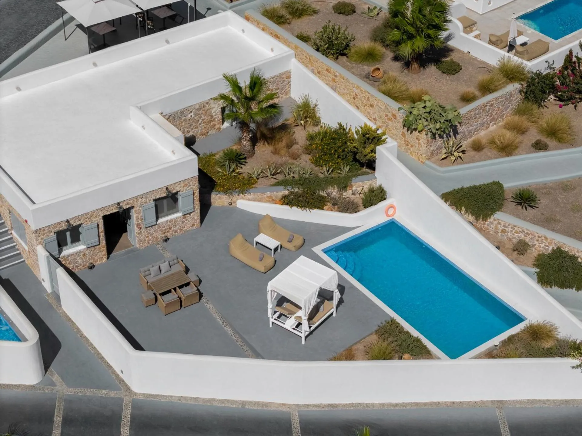 Inner courtyard view in Desiterra Resort & Spa