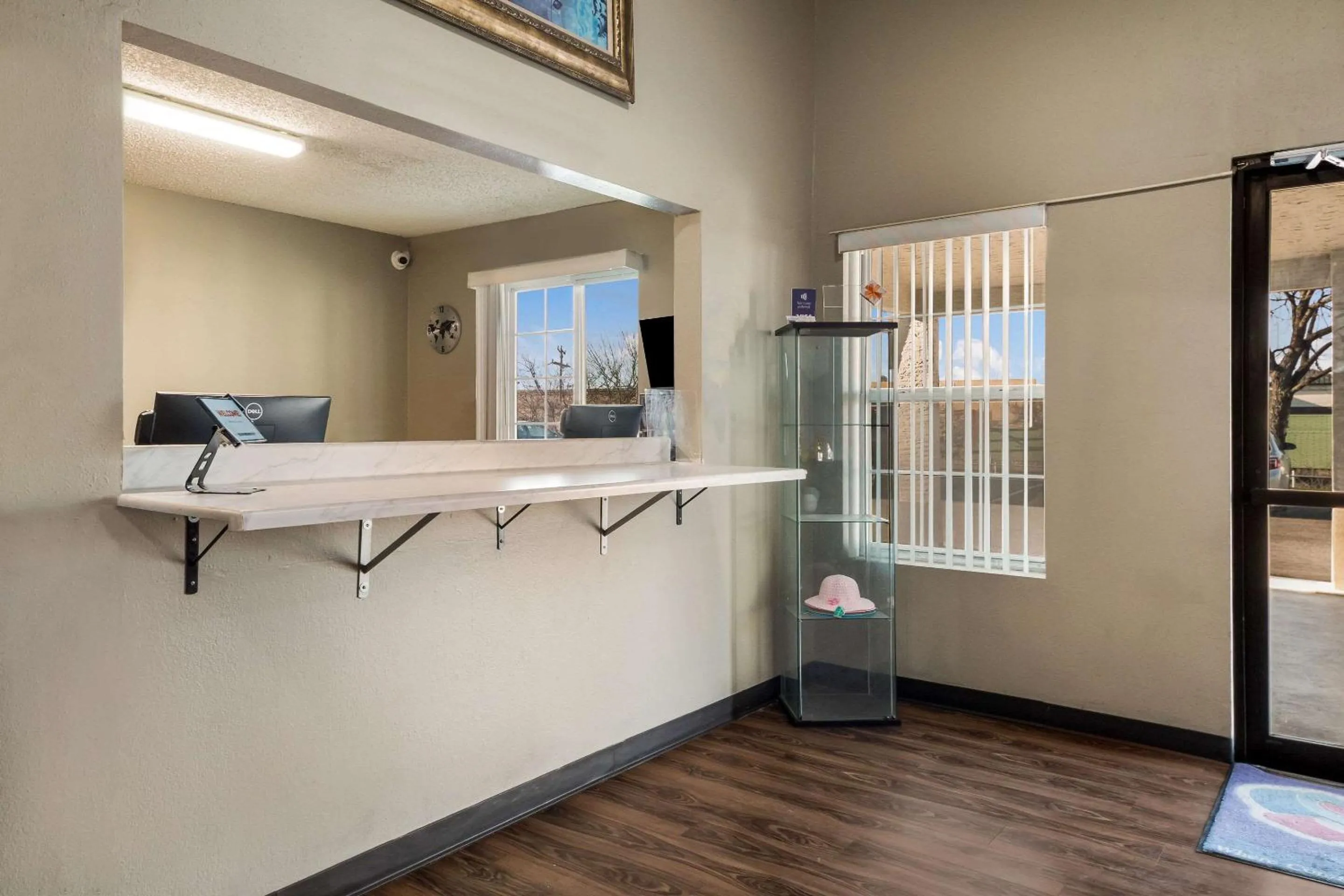 Lobby or reception in Econo Lodge San Antonio near SeaWorld - Medical Center