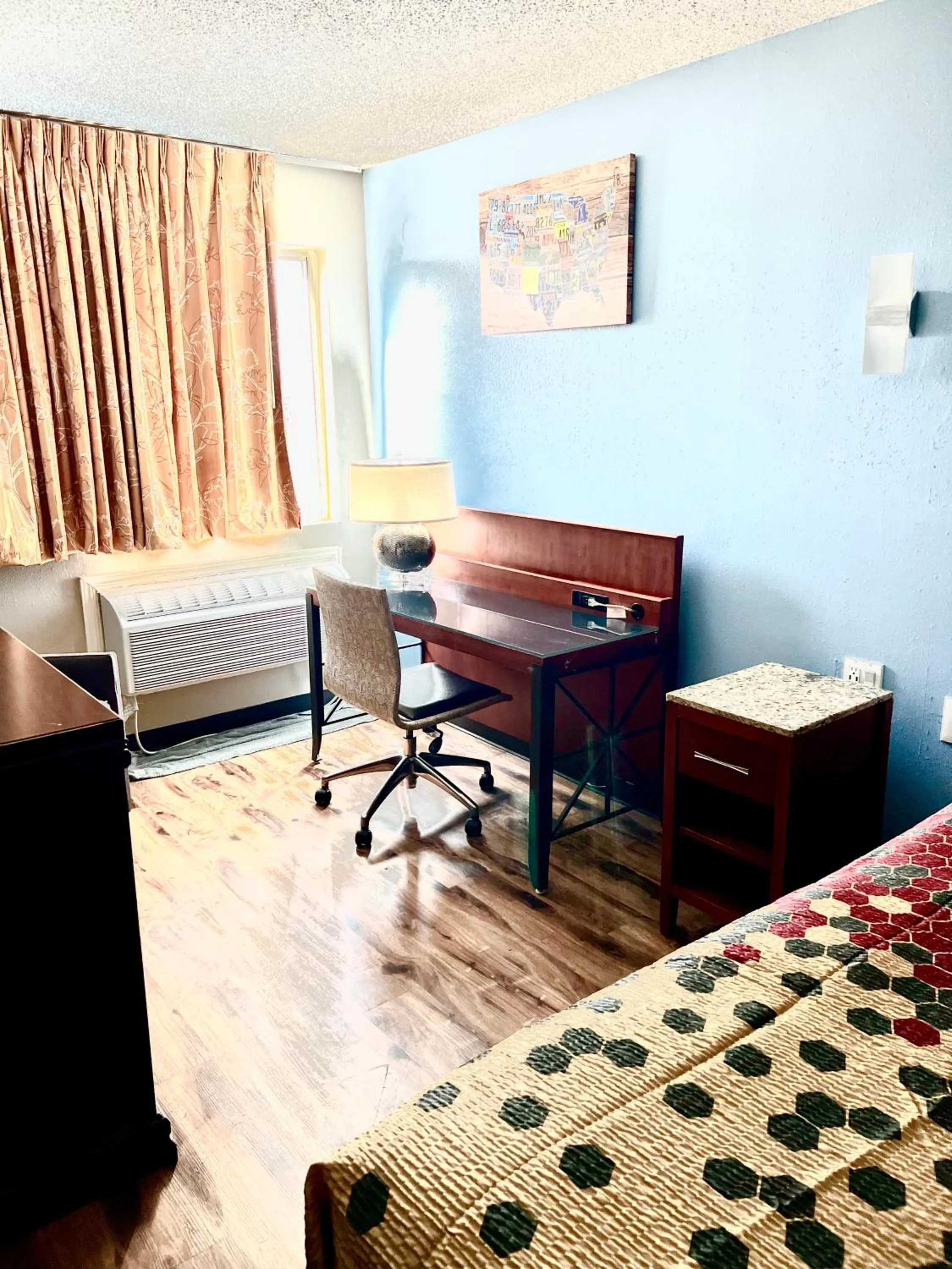 Econo Lodge San Antonio near SeaWorld - Medical Center