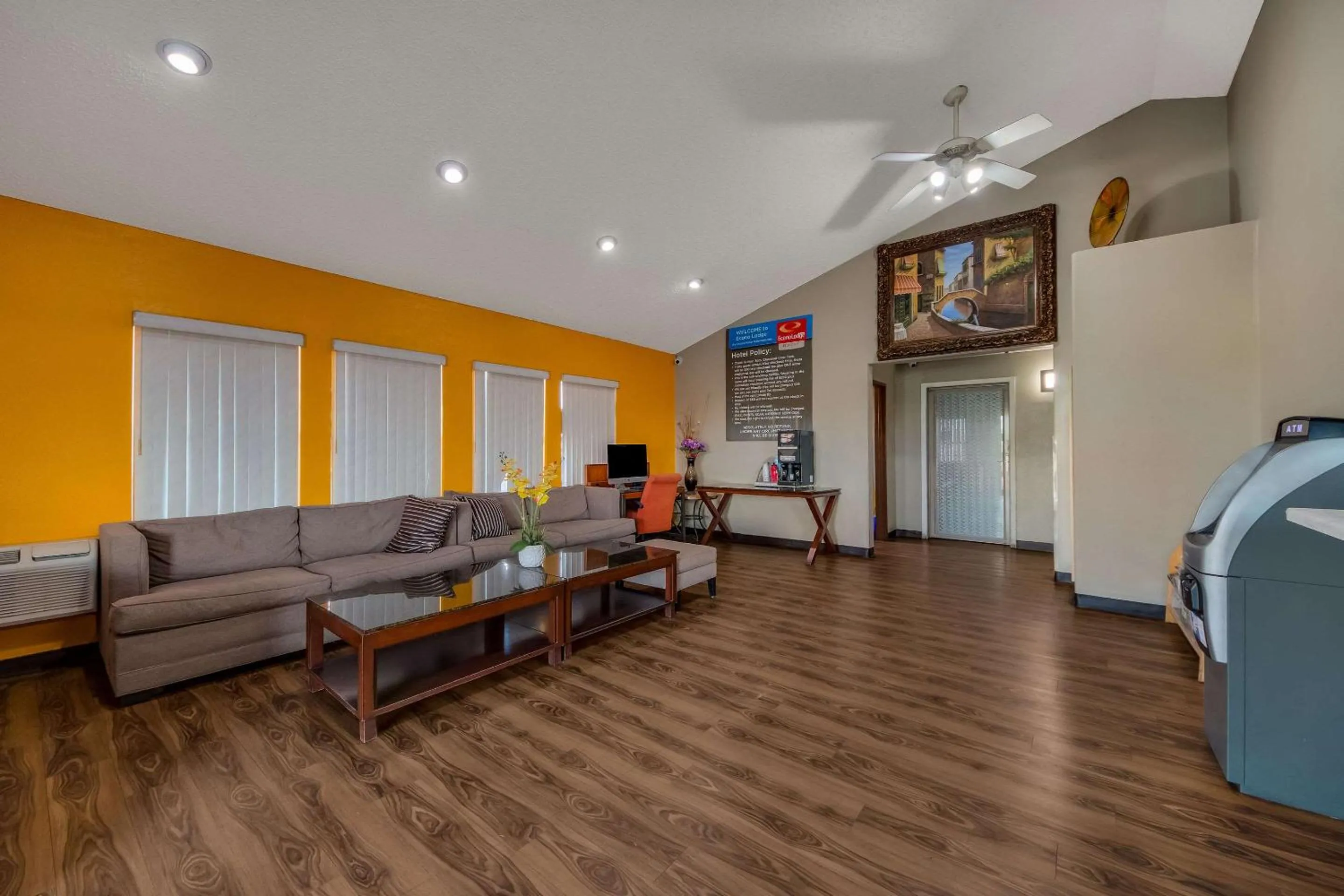 Lobby or reception in Econo Lodge San Antonio near SeaWorld - Medical Center