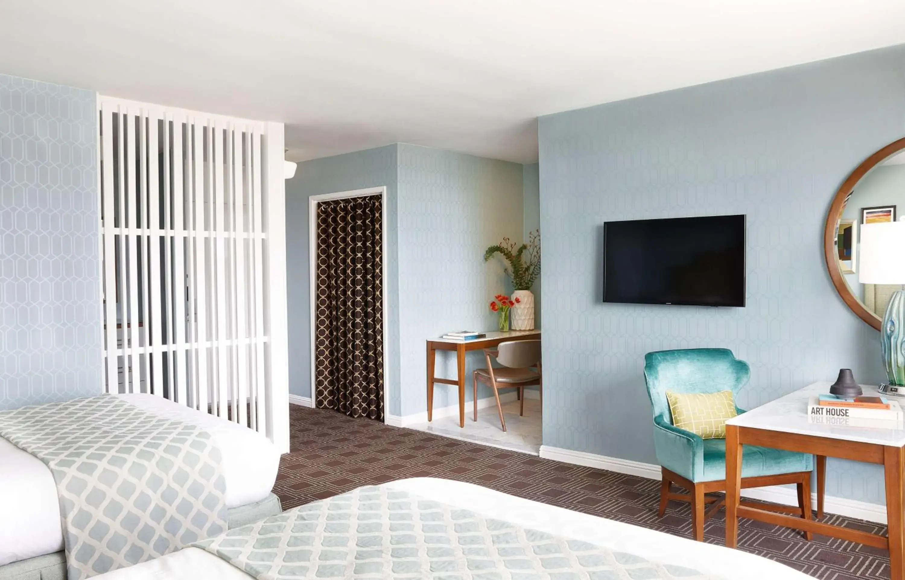 Photo of the whole room, Bed in The Laurel Inn, part of JdV by Hyatt Photo of the whole room, Bed in The Laurel Inn, part of JdV by Hyatt