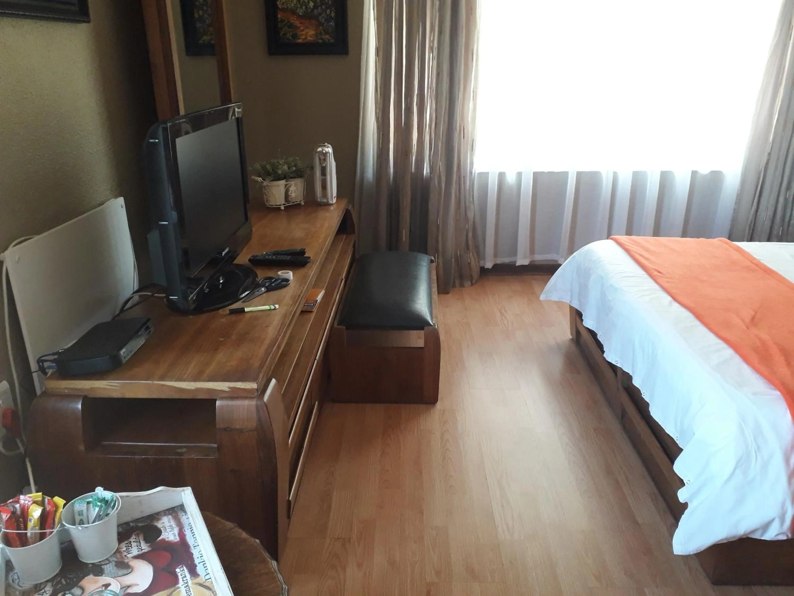 Photo of the whole room, Bed in At The View B&B