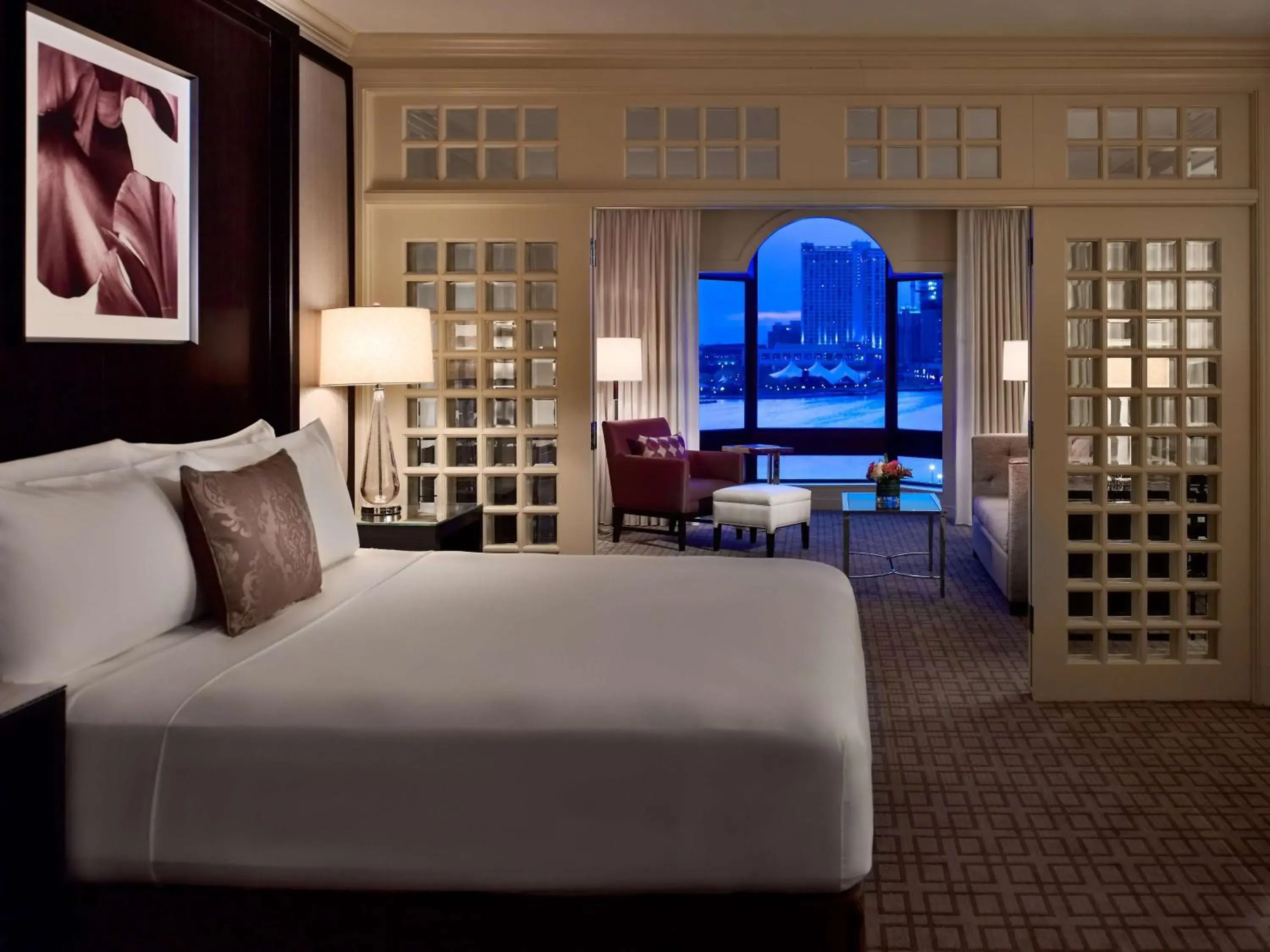 Bedroom, Bed in The Royal Sonesta Harbor Court Baltimore Bedroom, Bed in The Royal Sonesta Harbor Court Baltimore