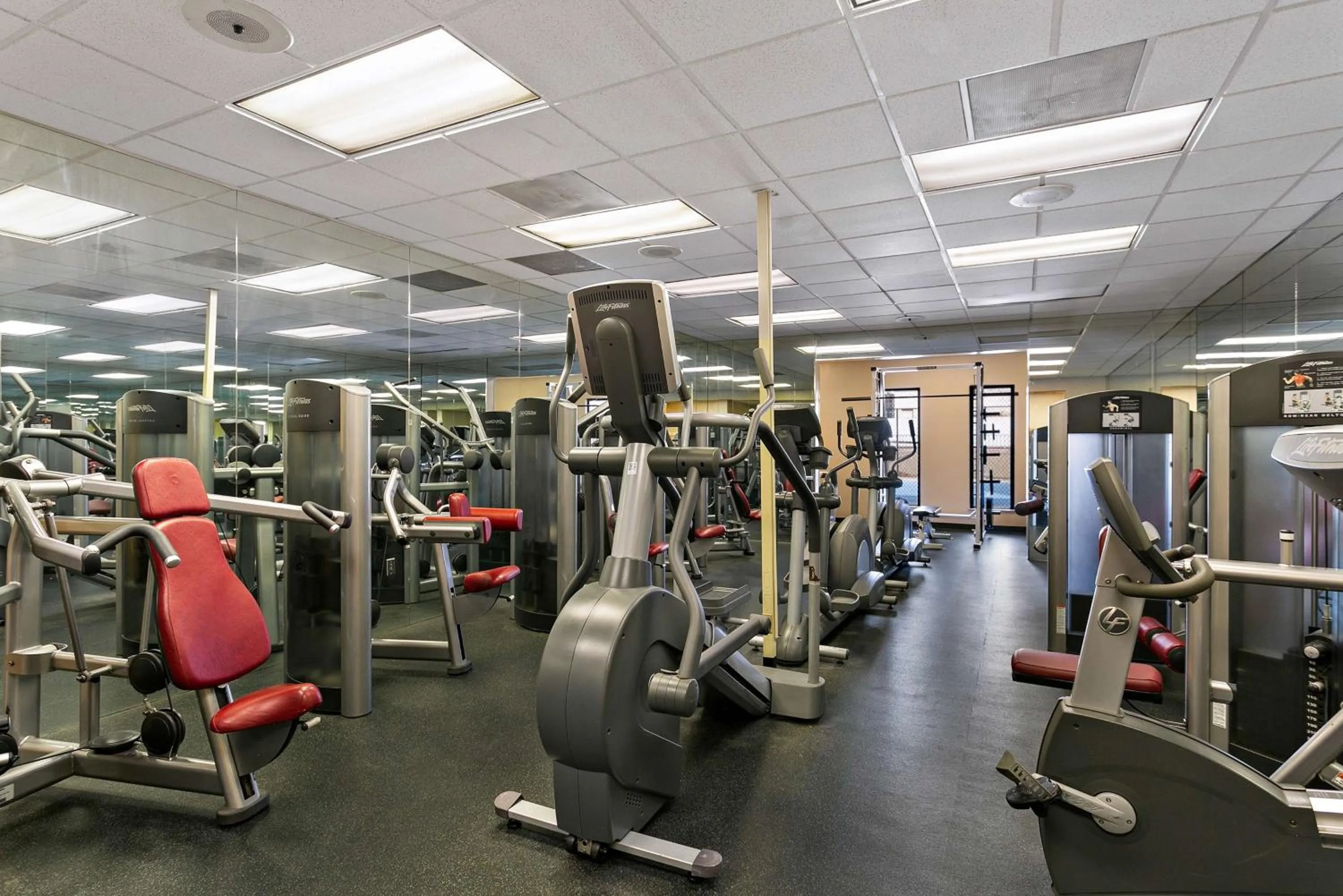 Fitness centre/facilities in The Royal Sonesta Harbor Court Baltimore