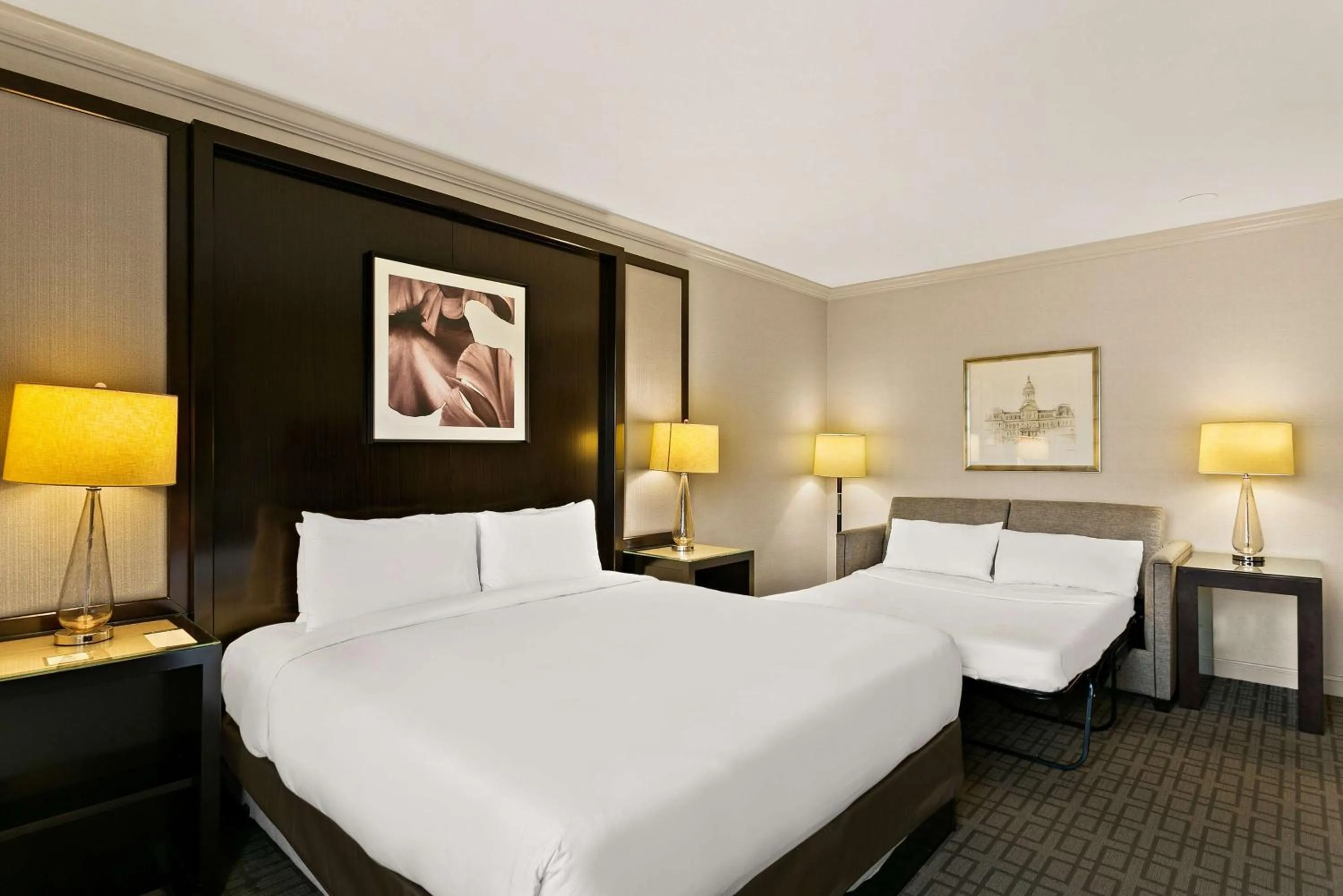 Bedroom, Bed in The Royal Sonesta Harbor Court Baltimore