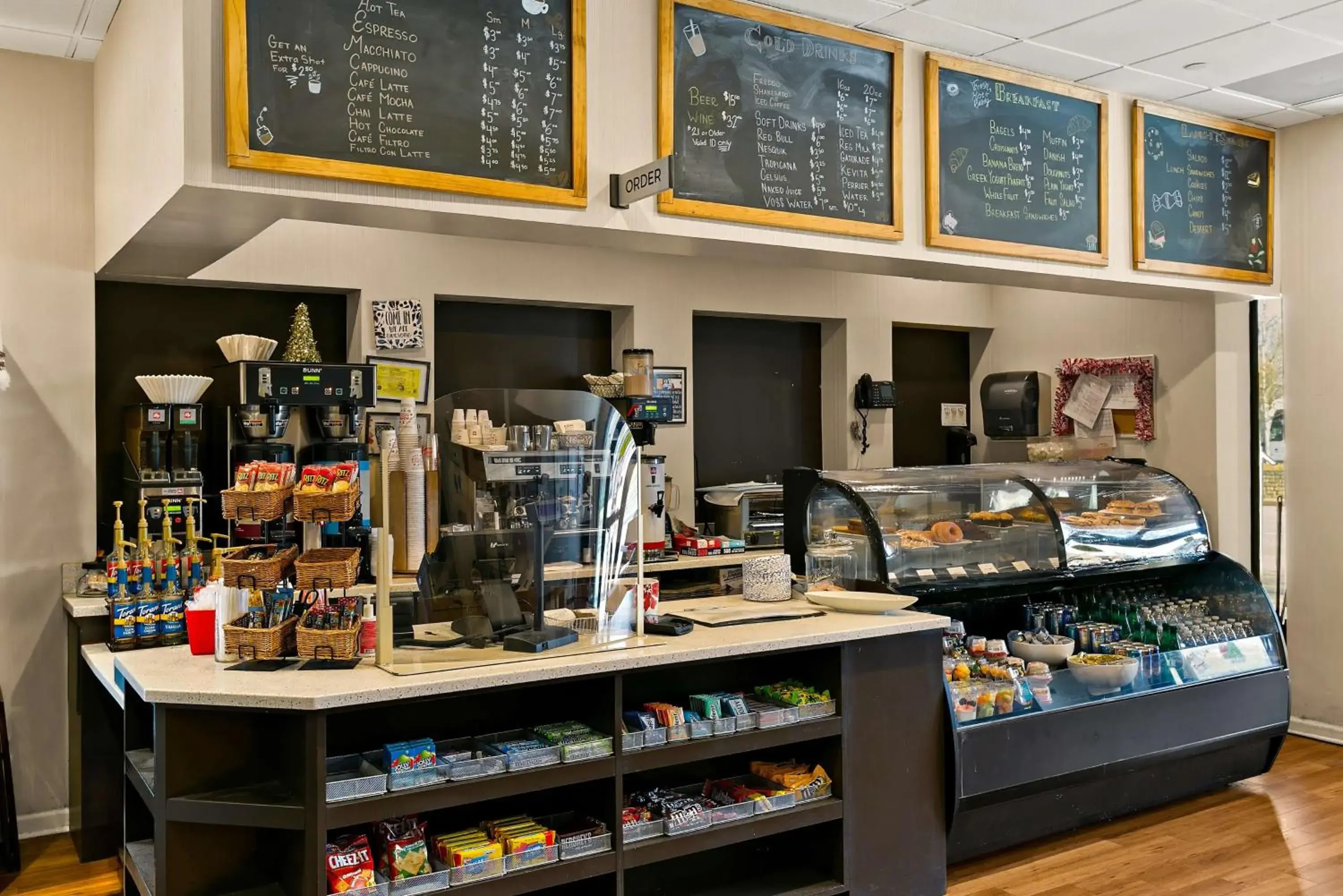 Restaurant/places to eat in The Royal Sonesta Harbor Court Baltimore Restaurant/places to eat in The Royal Sonesta Harbor Court Baltimore