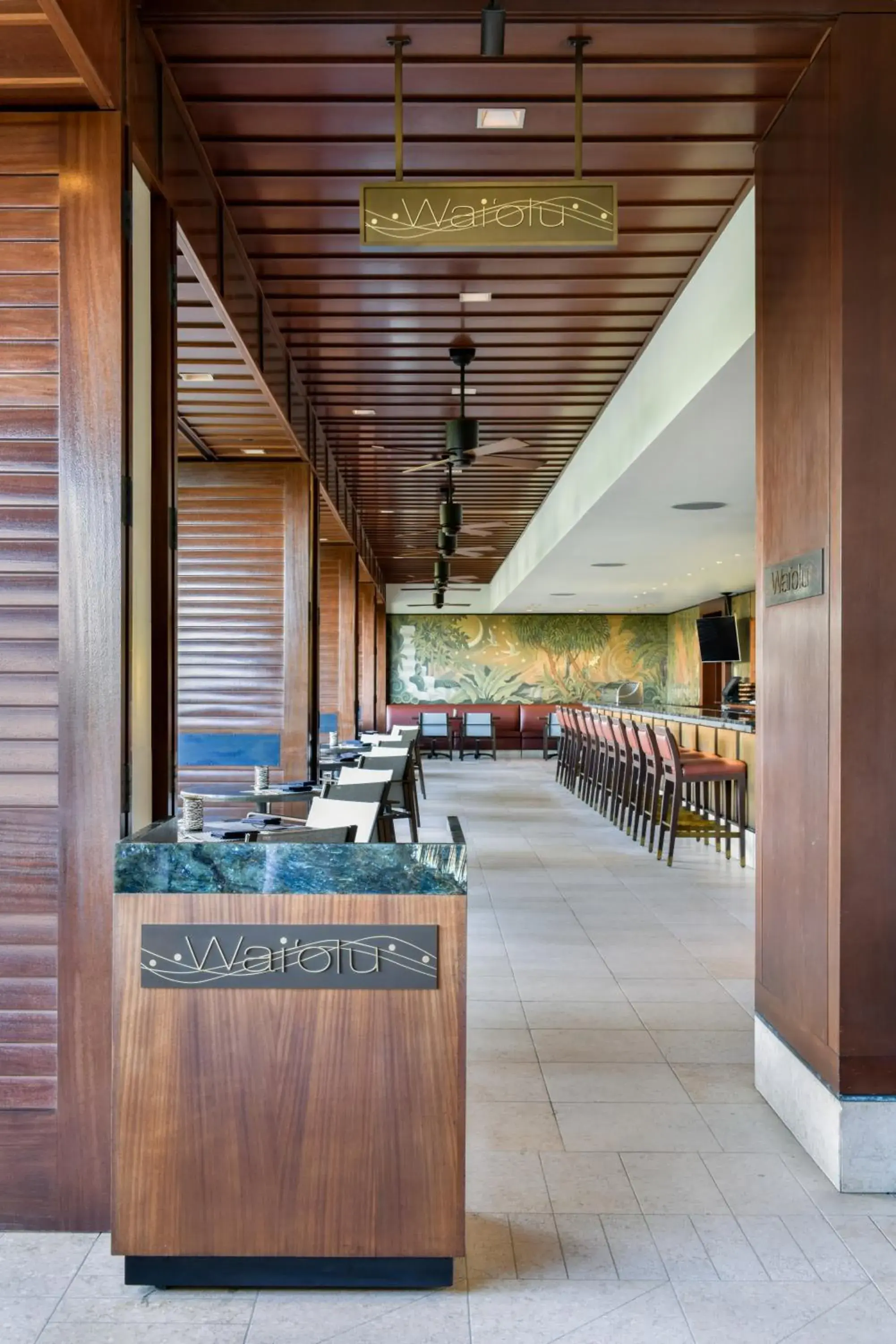 Restaurant/places to eat in Ka Laʻi Waikiki Beach, LXR Hotels & Resorts Restaurant/places to eat in Ka Laʻi Waikiki Beach, LXR Hotels & Resorts
